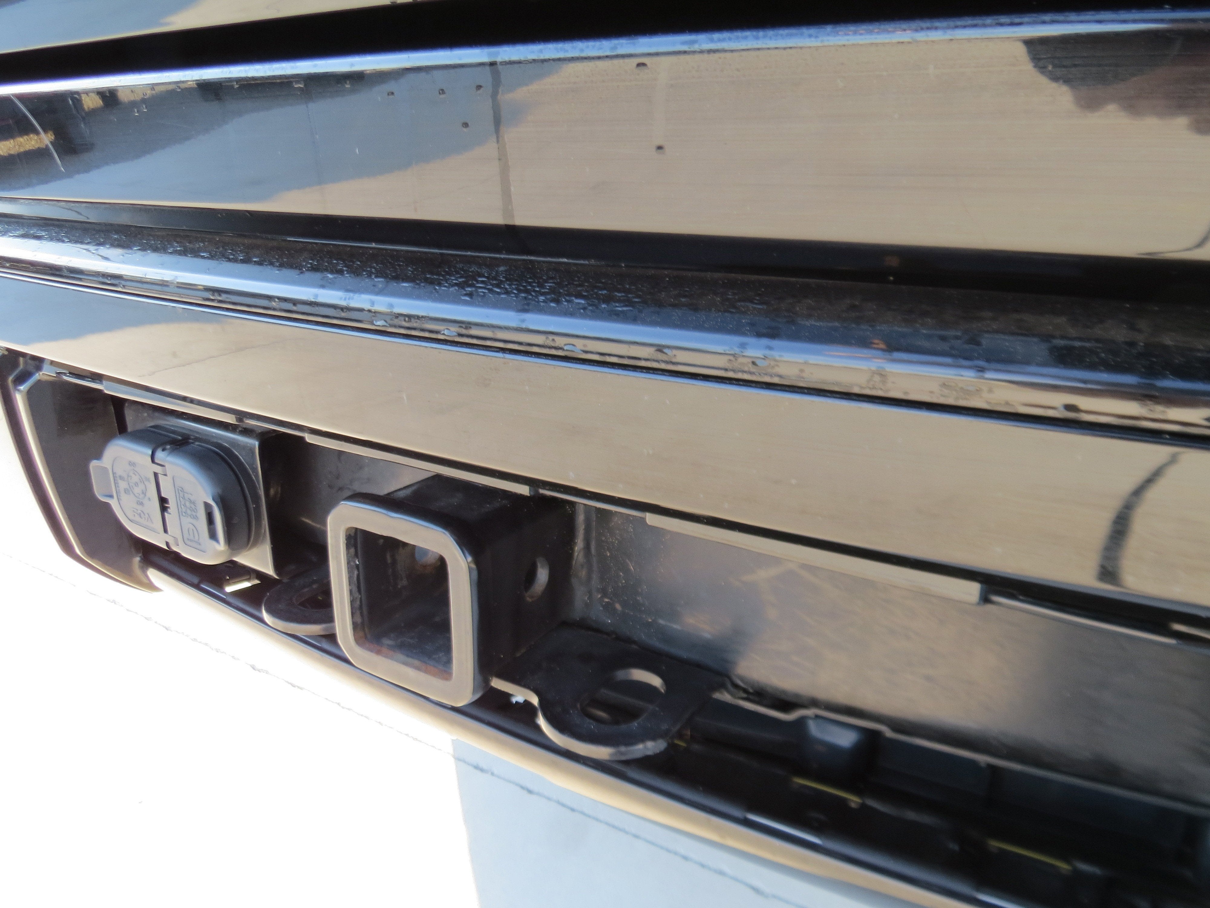 2024 Jeep Wagoneer Series II Carbide 4x2