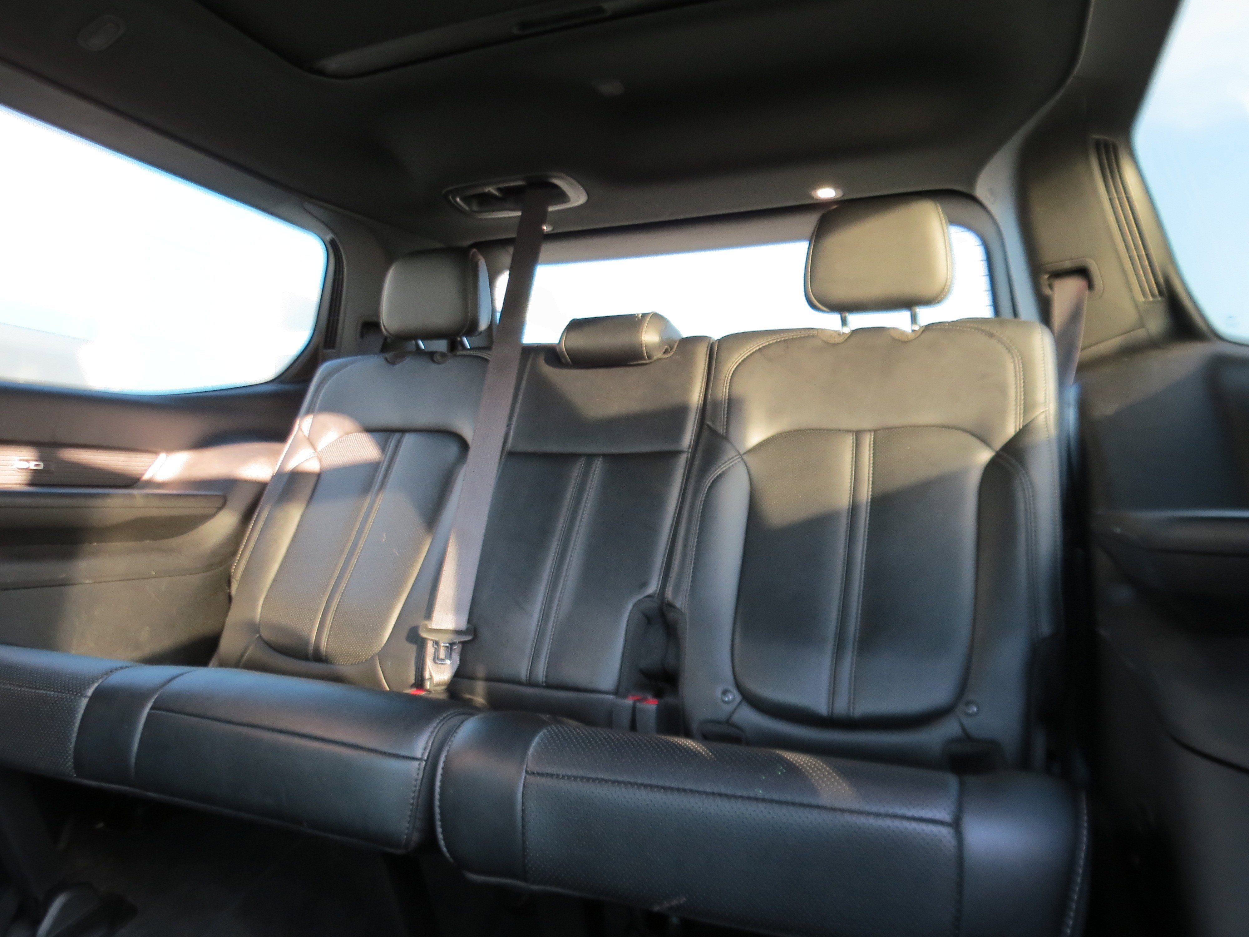 2024 Jeep Wagoneer Series II Carbide 4x2