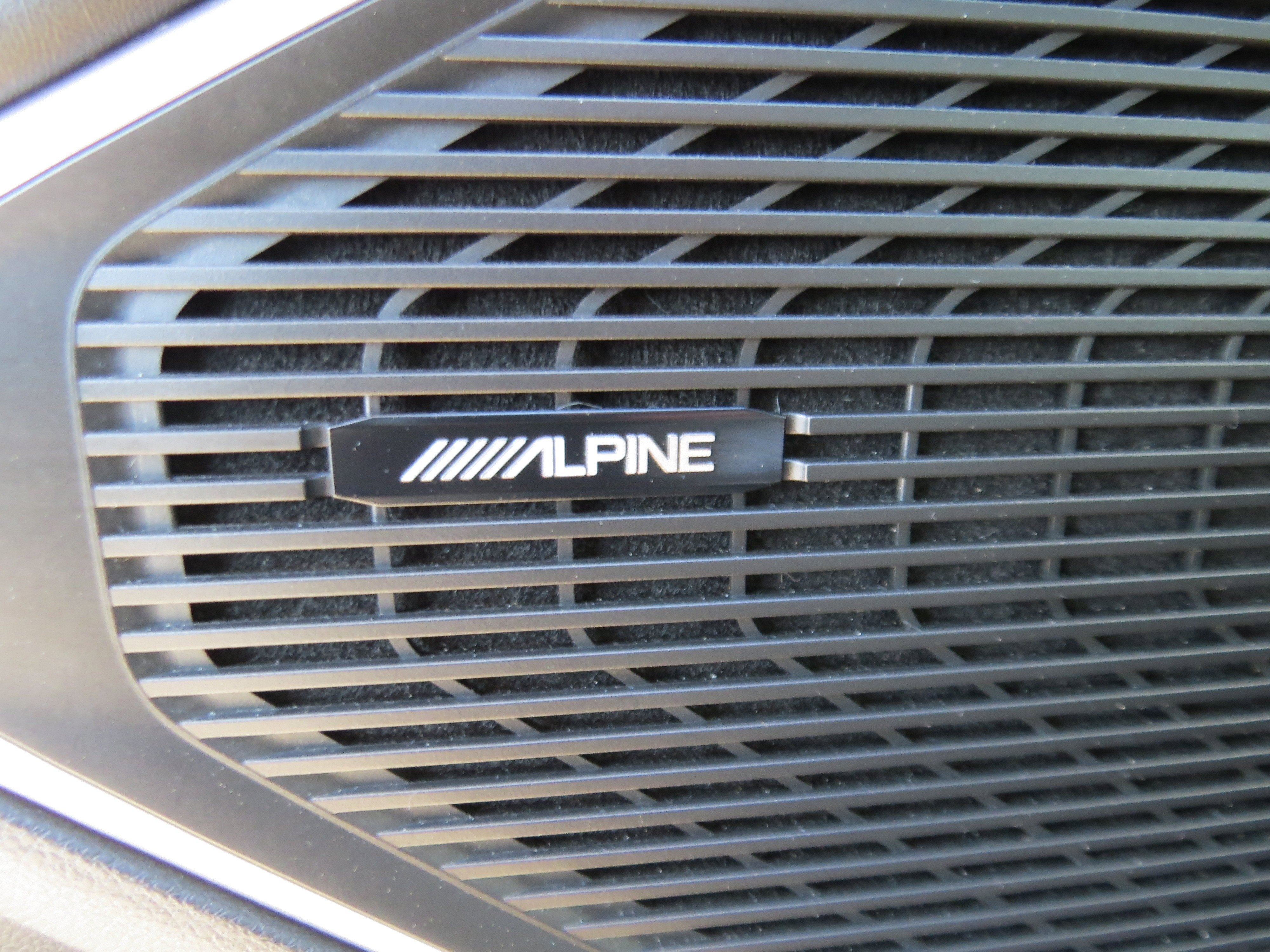 2024 Jeep Wagoneer Series II Carbide 4x2