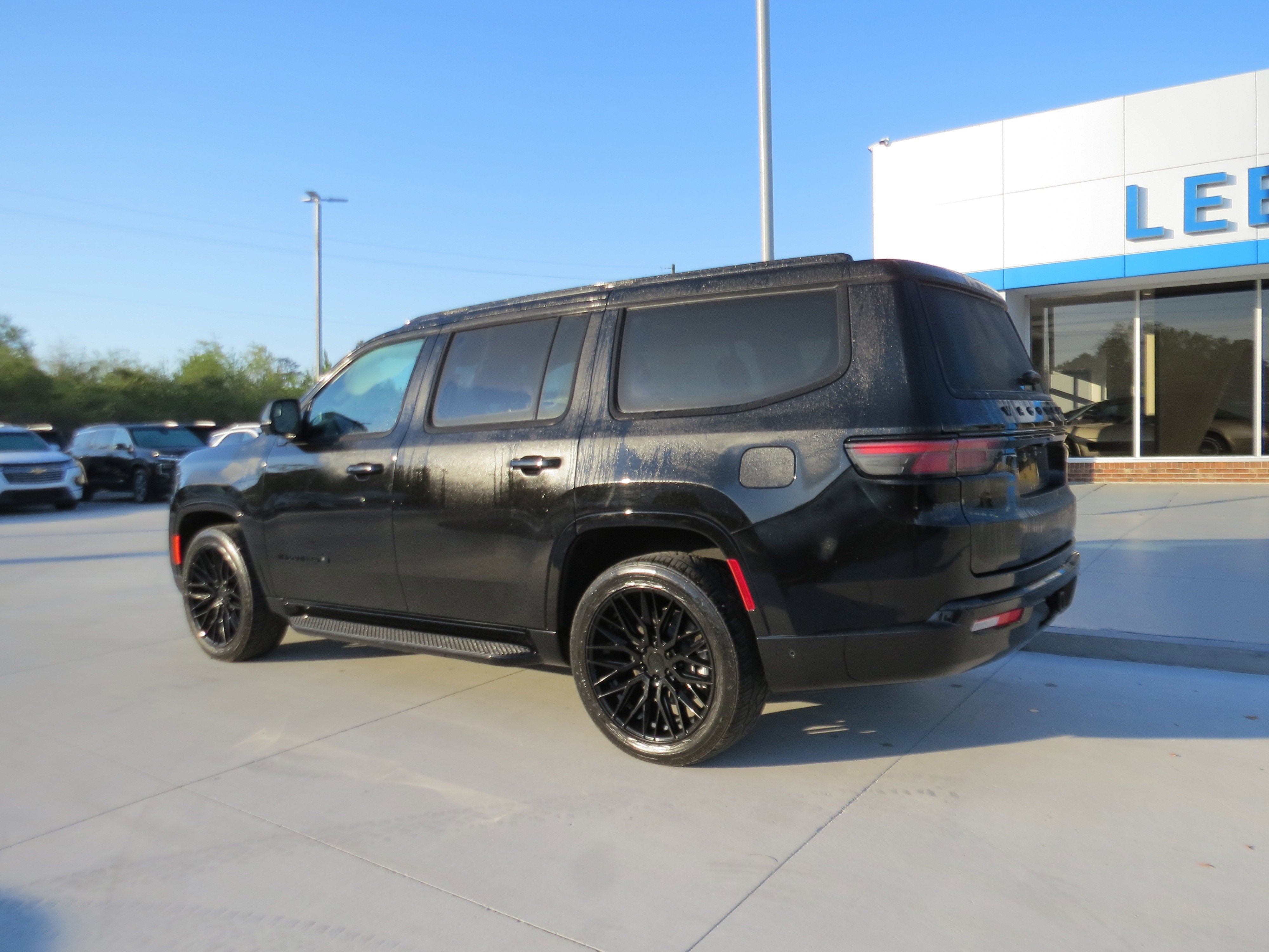 2024 Jeep Wagoneer Series II Carbide 4x2