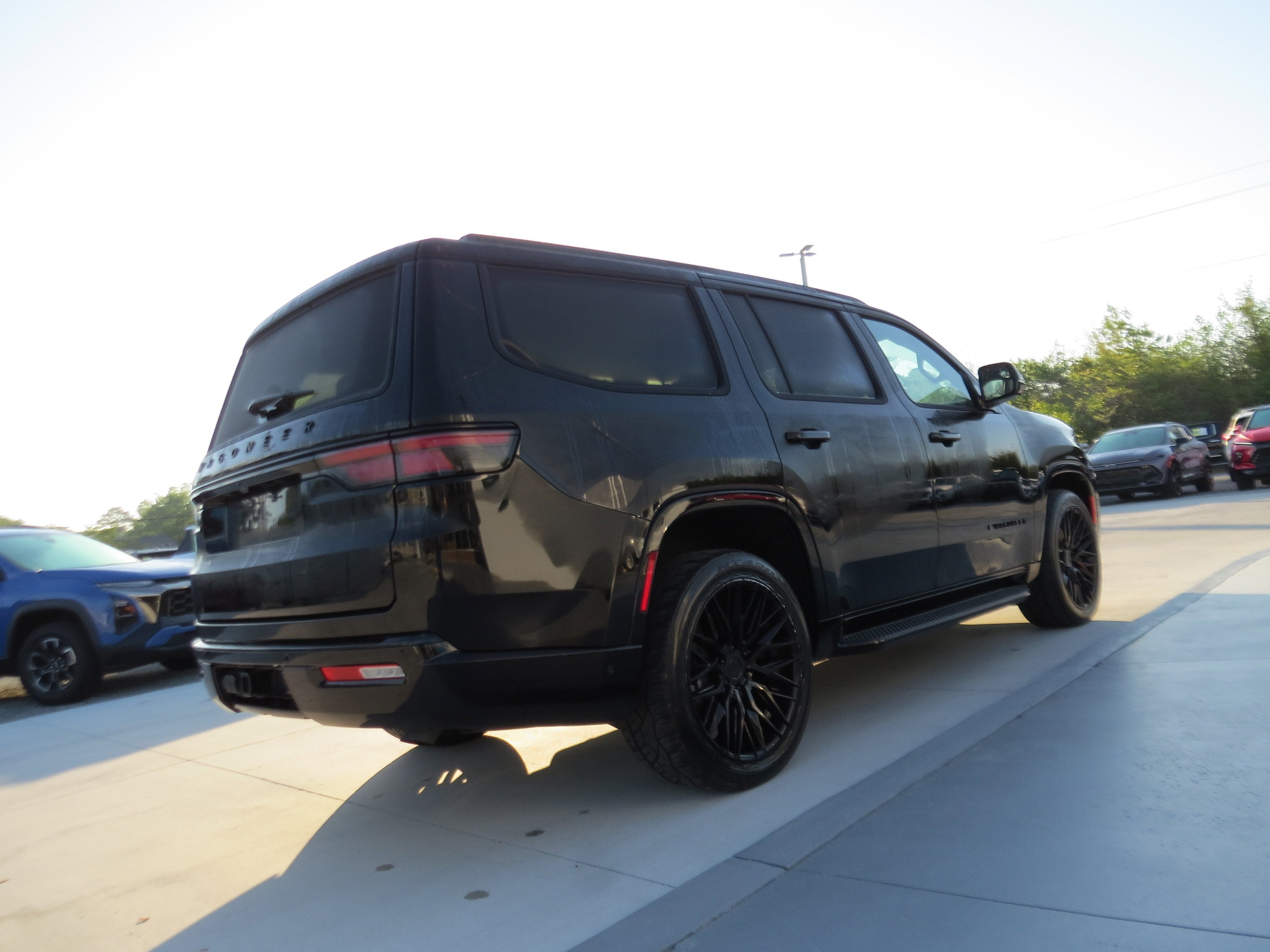 2024 Jeep Wagoneer Series II Carbide 4x2