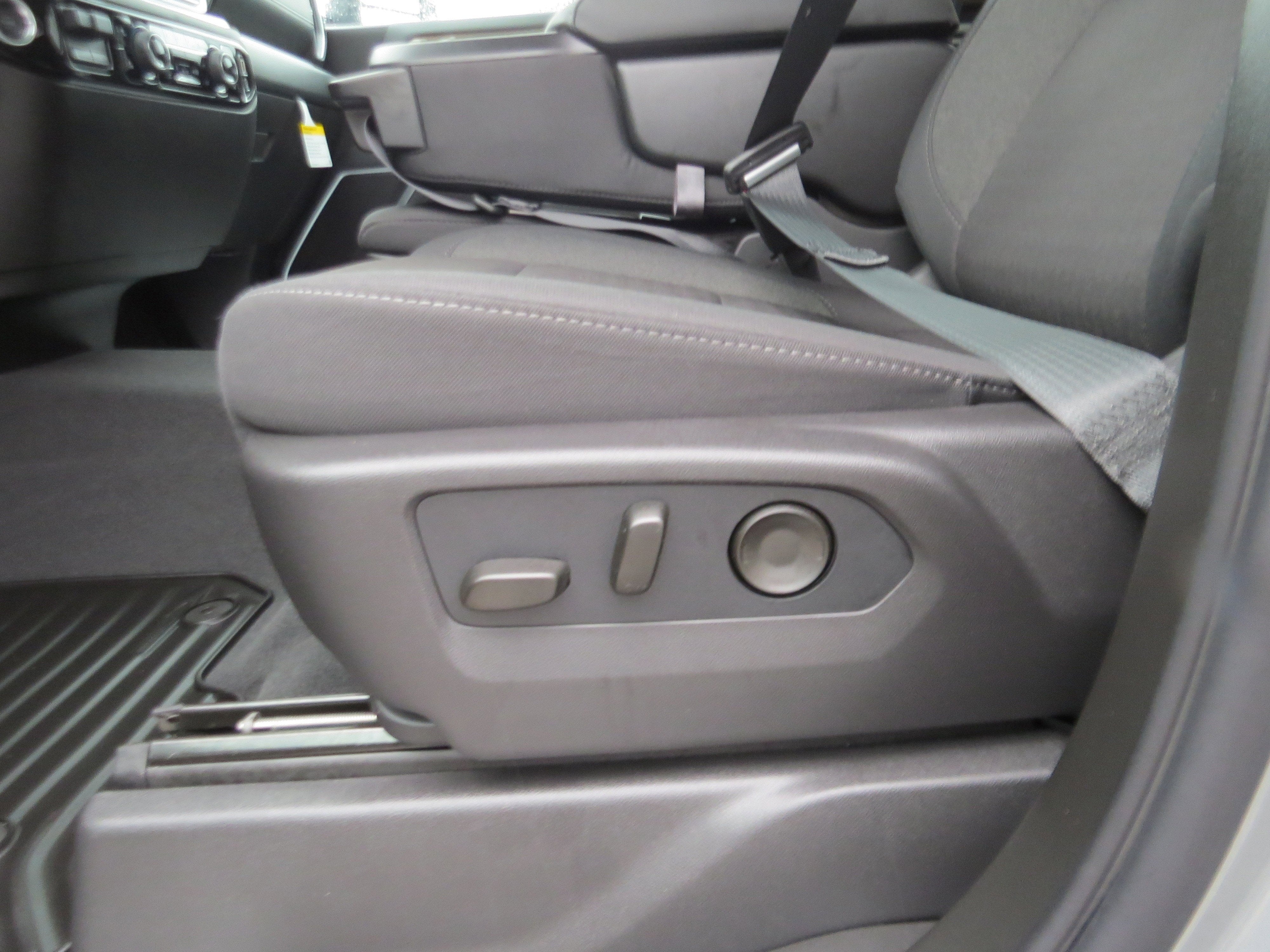 2026 Chevrolet Silverado 3500 HD Chassis Cab LT