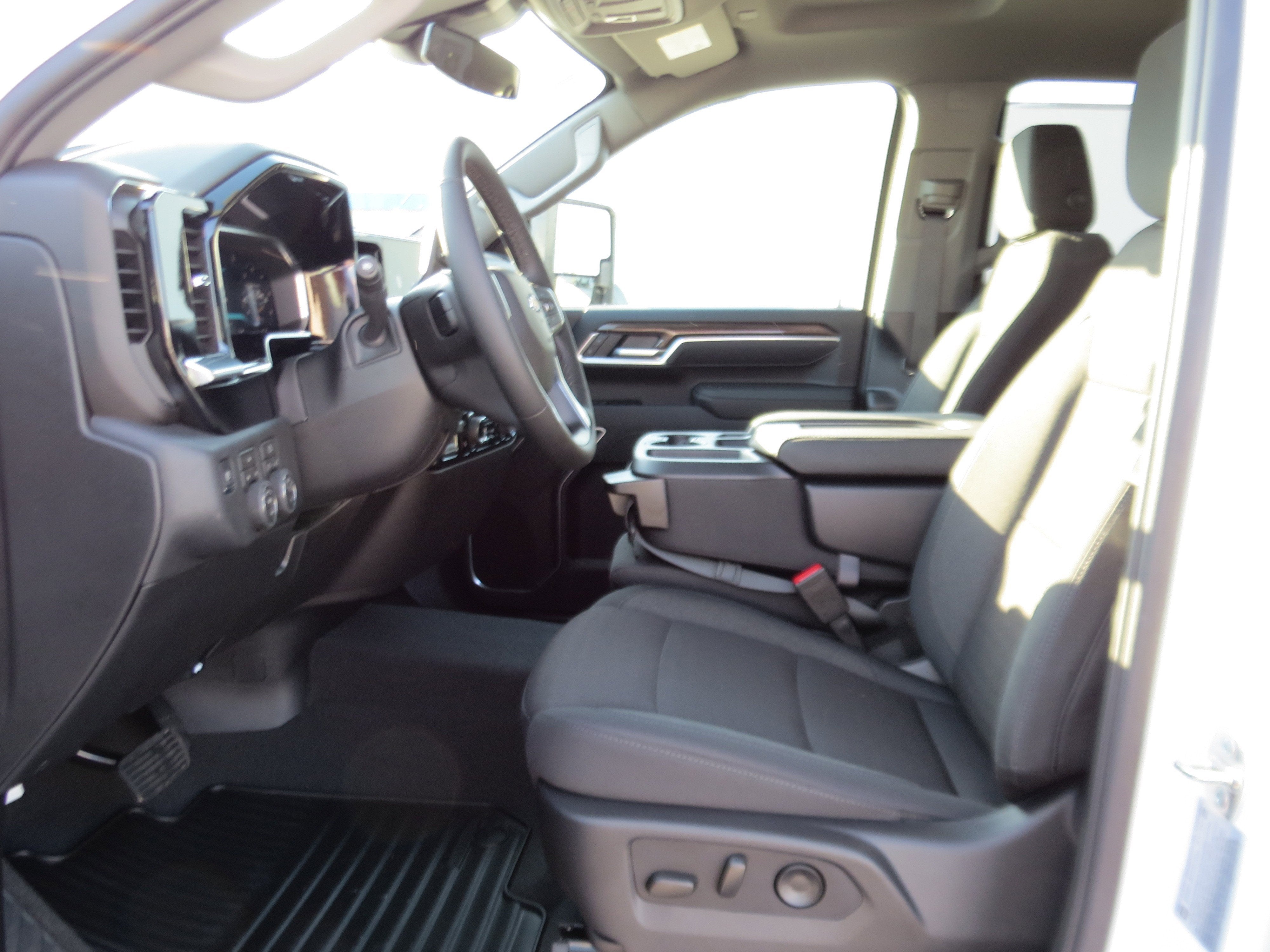 2026 Chevrolet Silverado 3500 HD Chassis Cab LT
