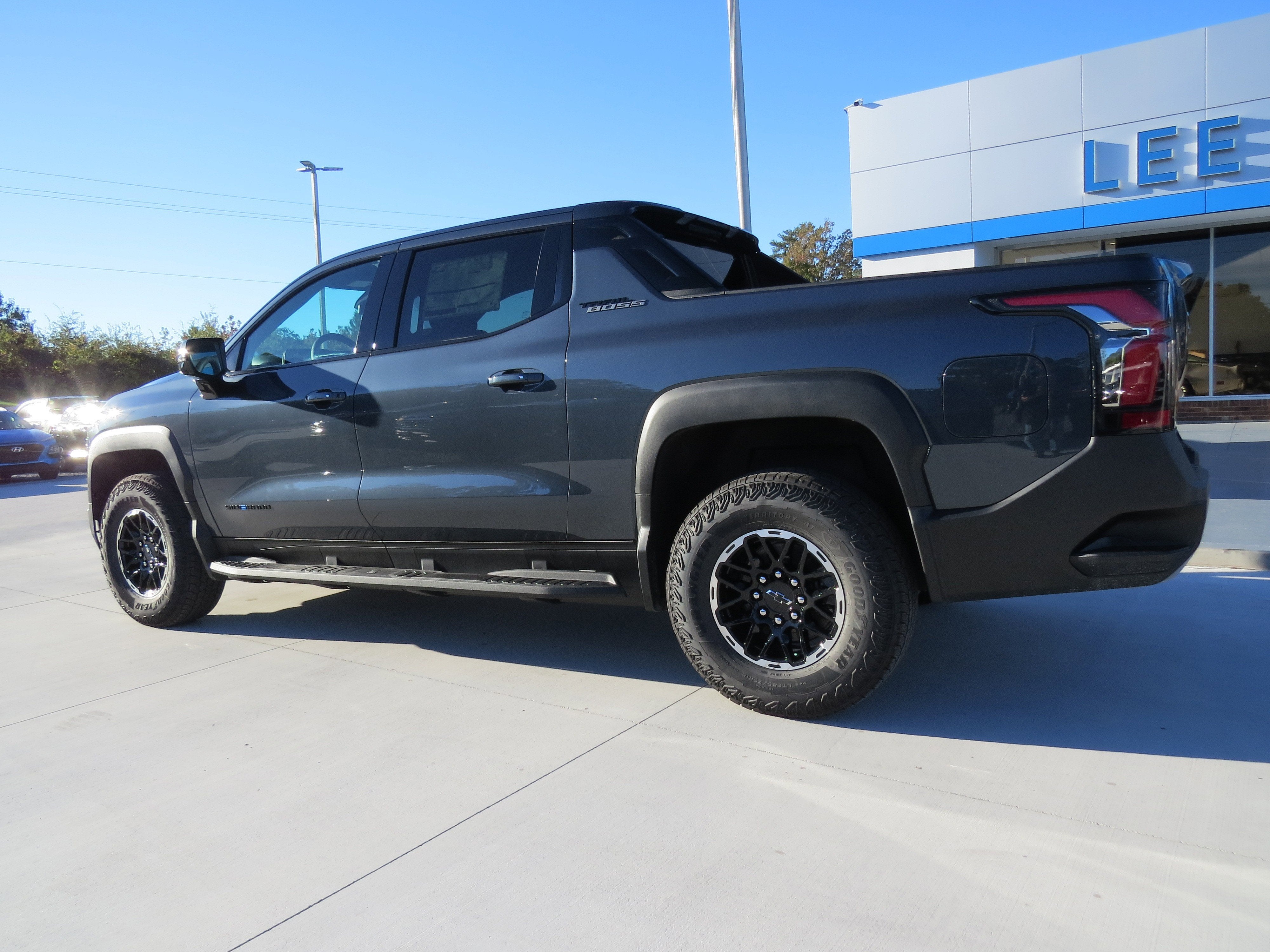 2026 Chevrolet Silverado EV Trail Boss - Extended Range