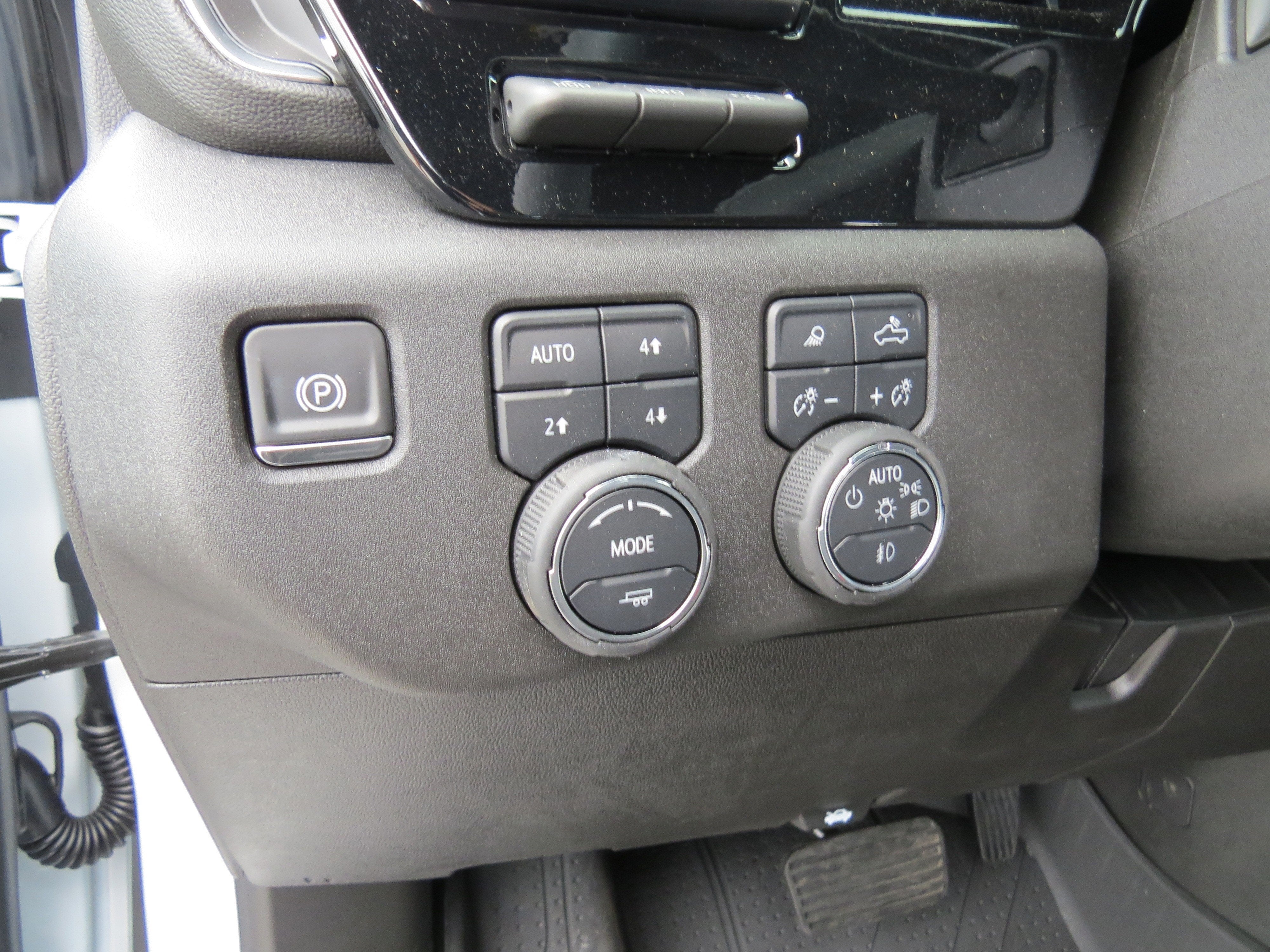 2025 Chevrolet Silverado 3500 HD High Country