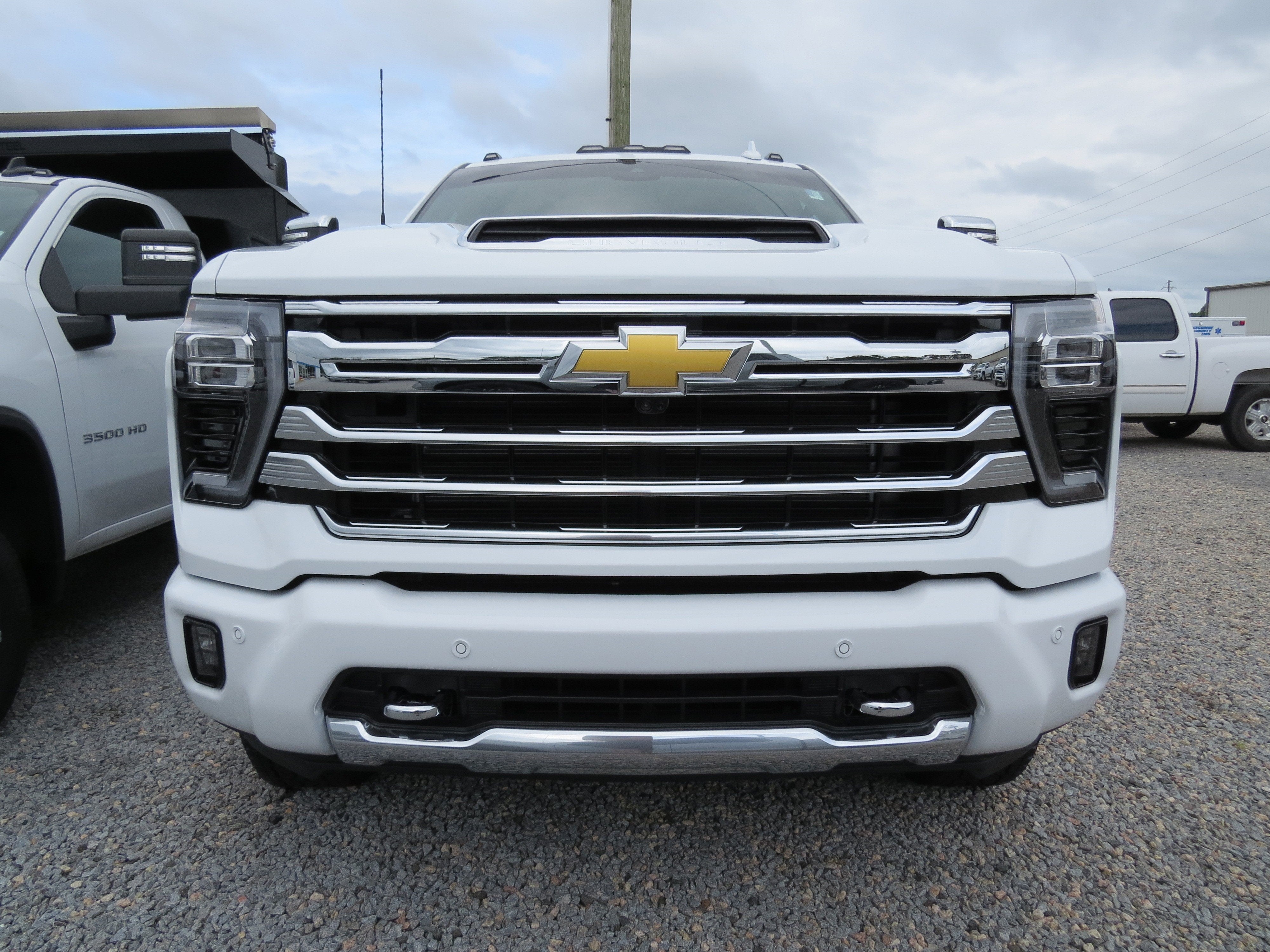 2025 Chevrolet Silverado 3500 HD High Country