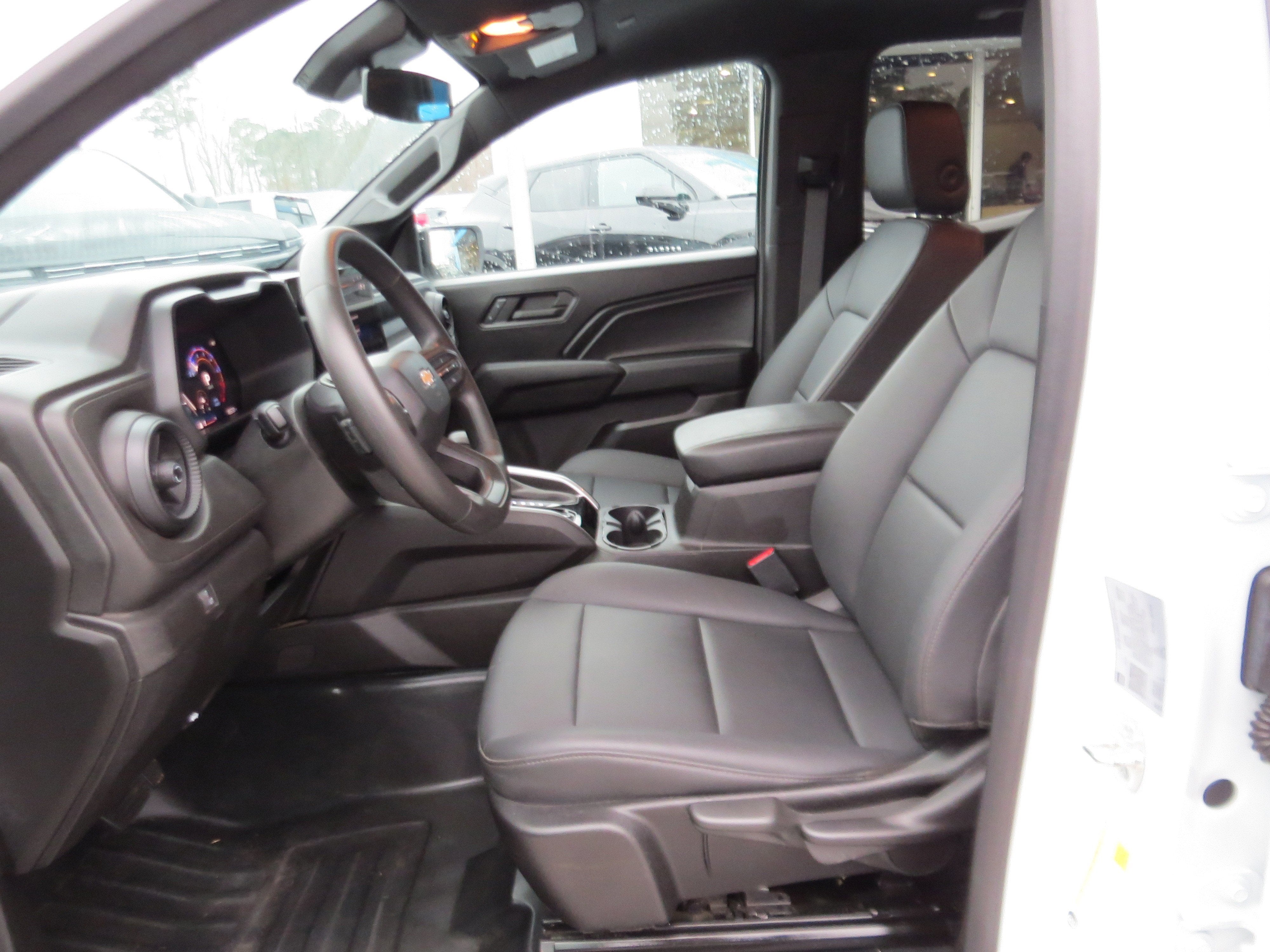 2024 Chevrolet Colorado WT