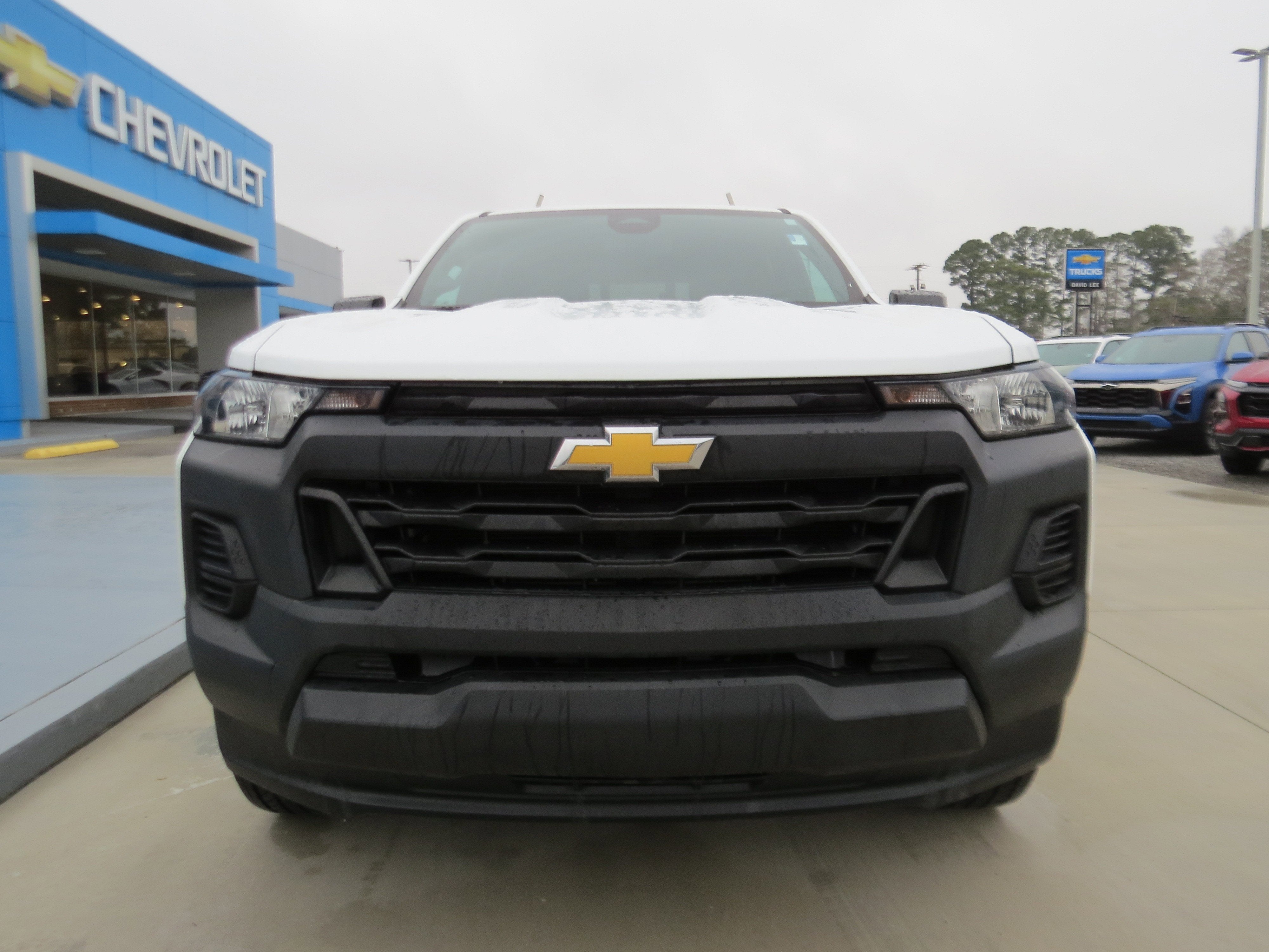 2024 Chevrolet Colorado WT
