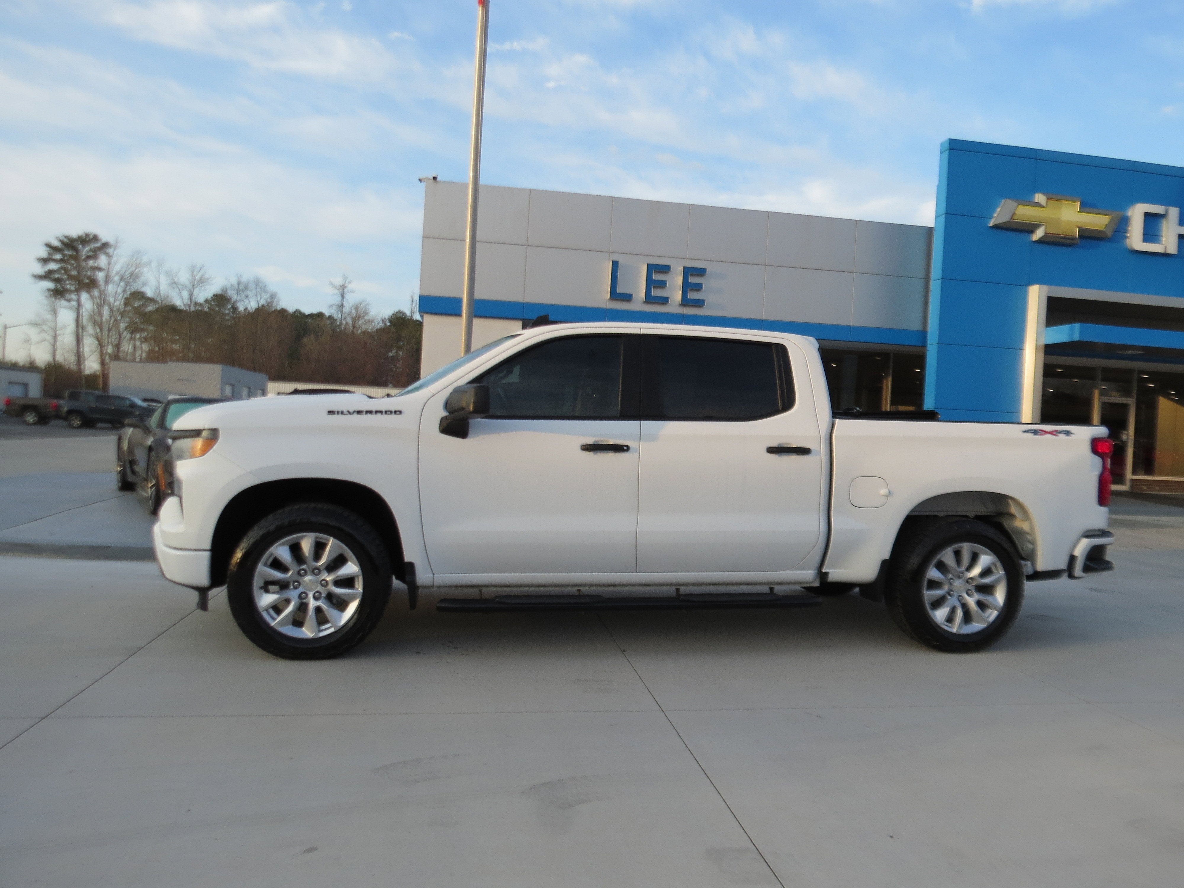 2023 Chevrolet Silverado 1500 Custom