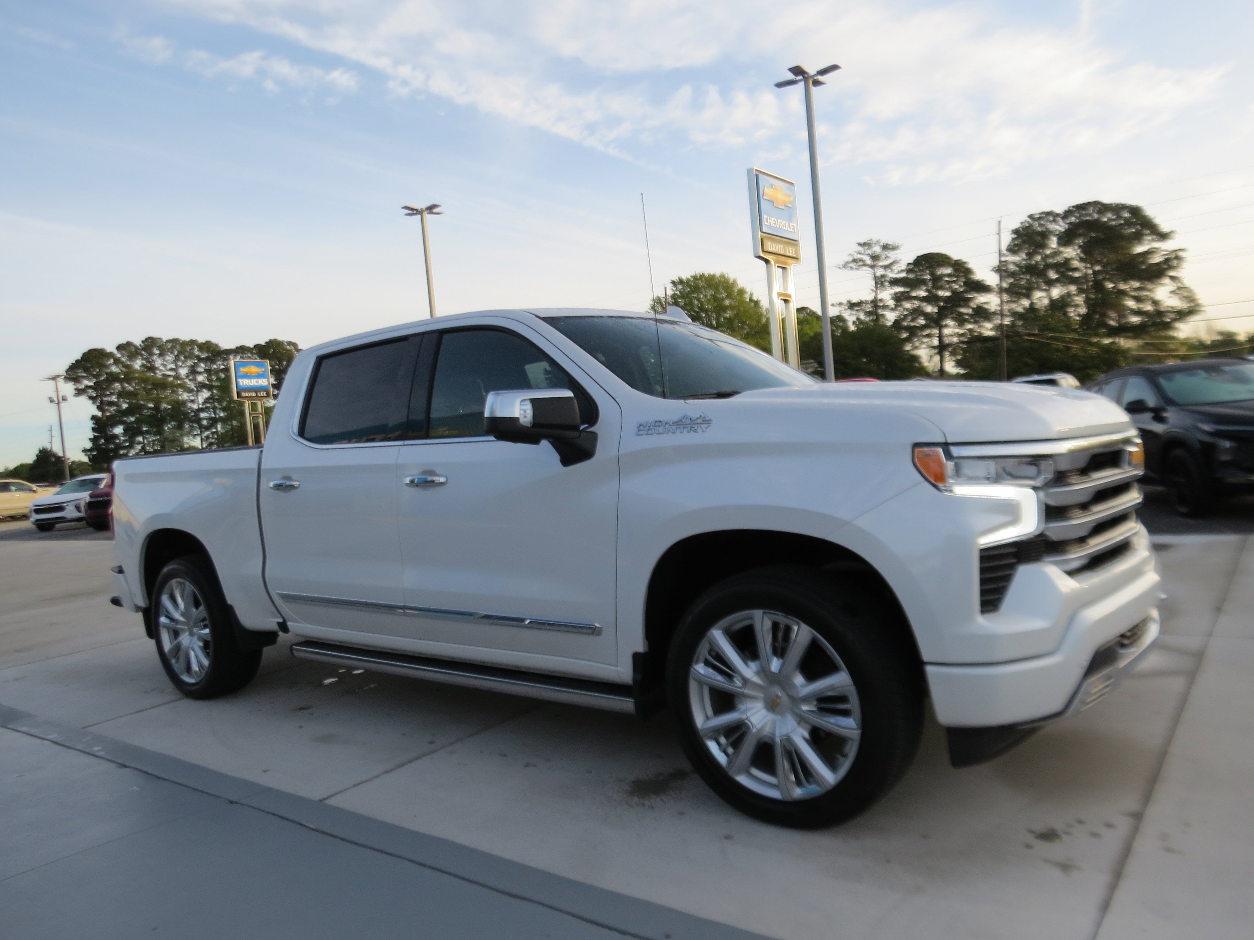 2025 Chevrolet Silverado 1500 High Country
