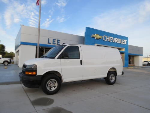 2025 Chevrolet Express Cargo WT