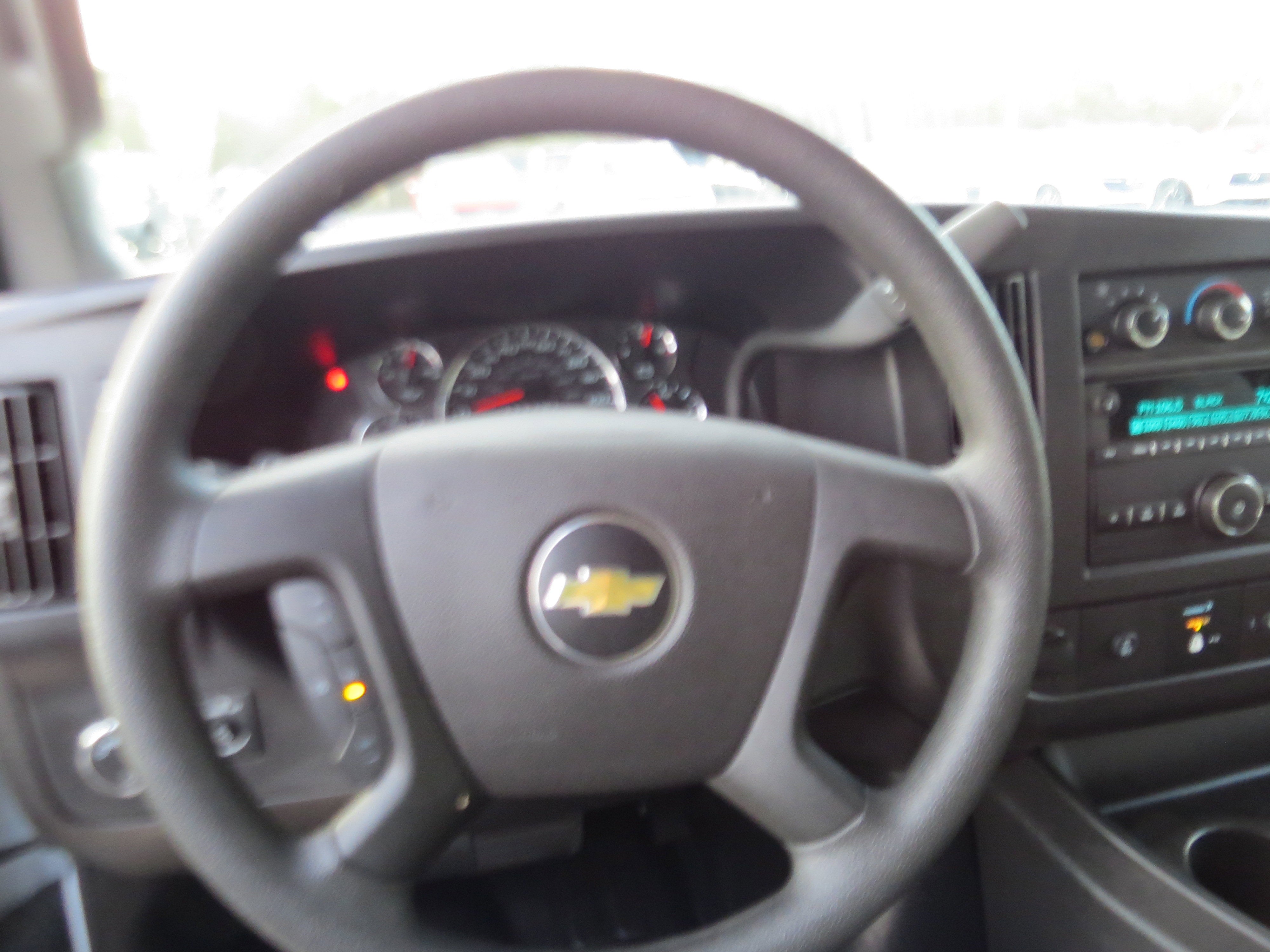 2025 Chevrolet Express Cargo WT