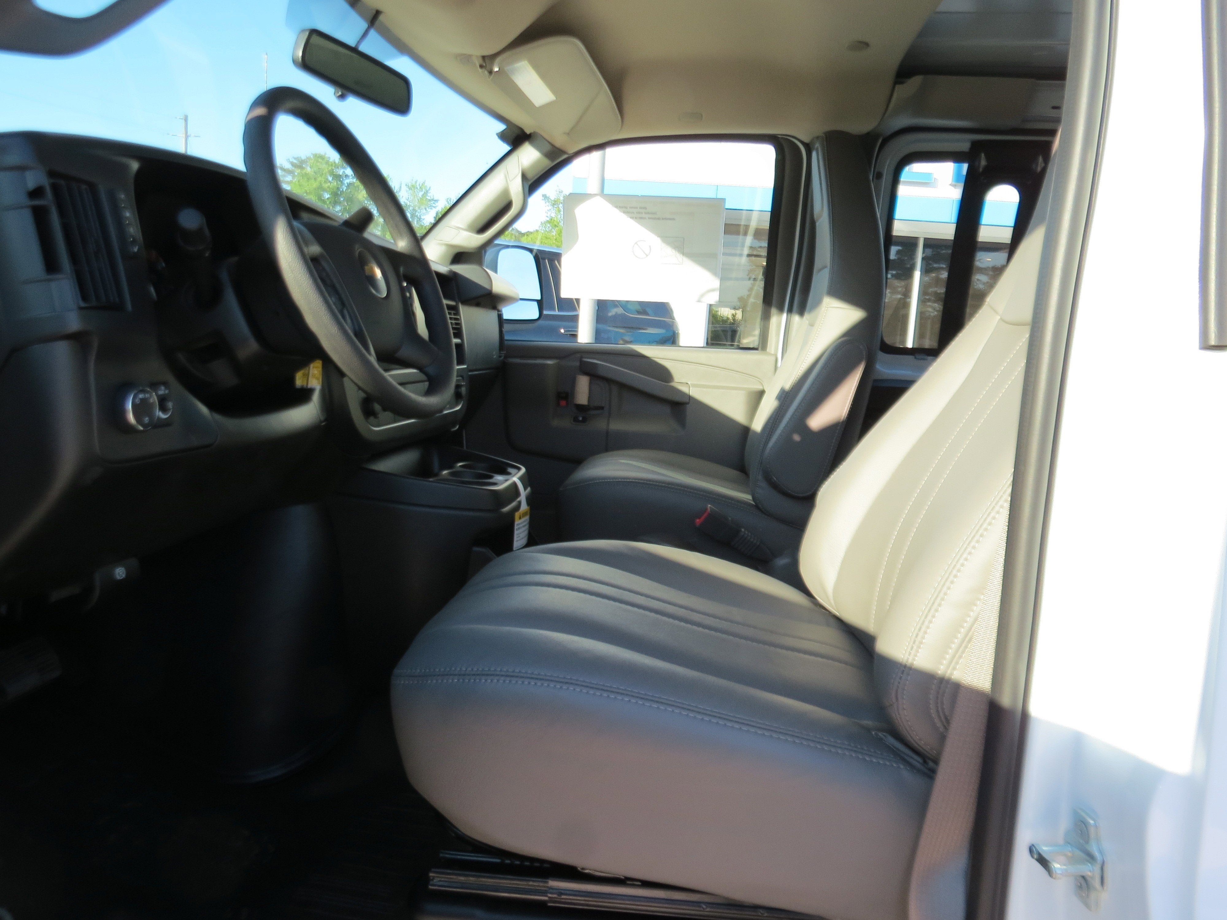 2026 Chevrolet Express Cargo WT