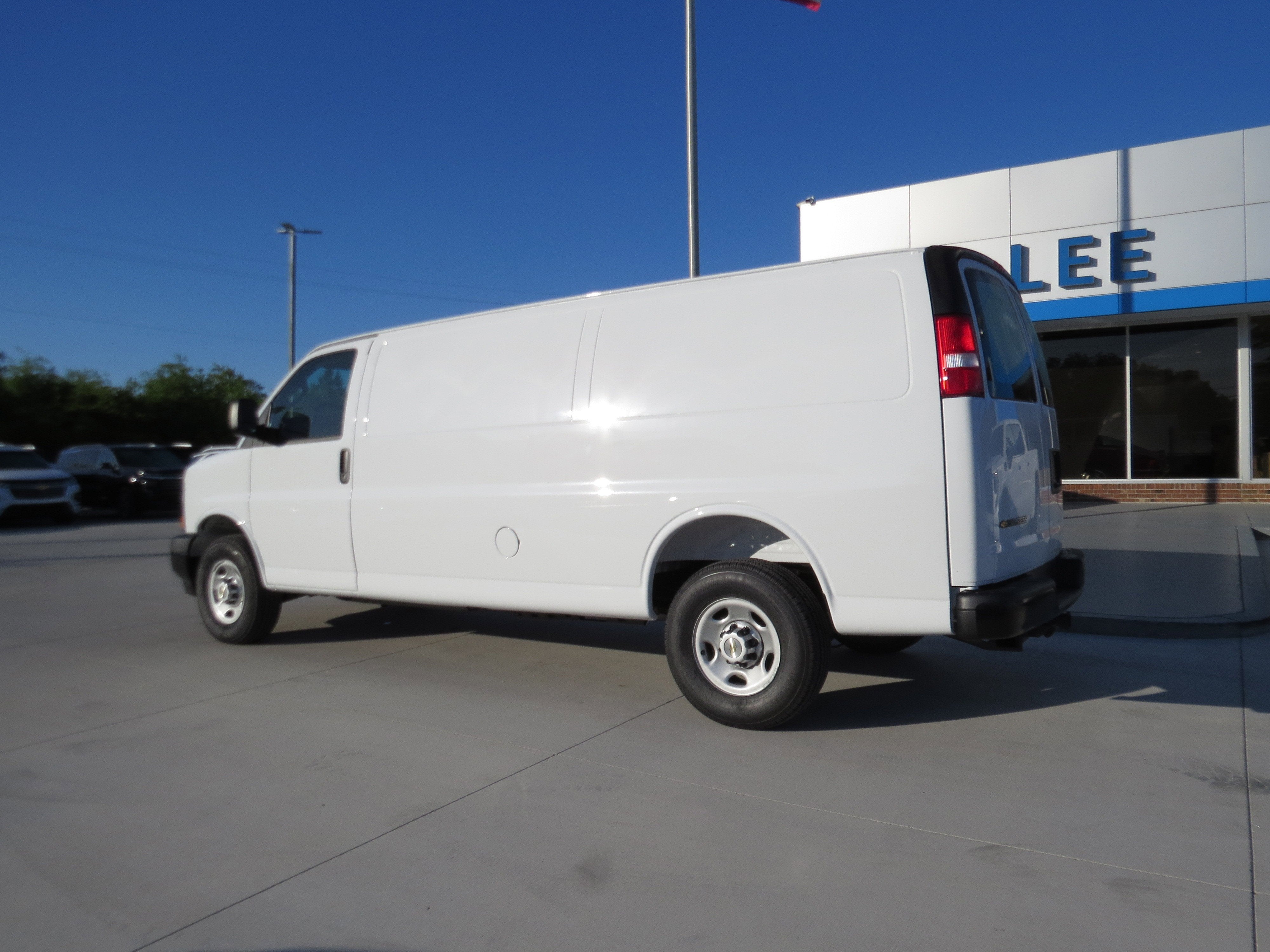 2026 Chevrolet Express Cargo WT