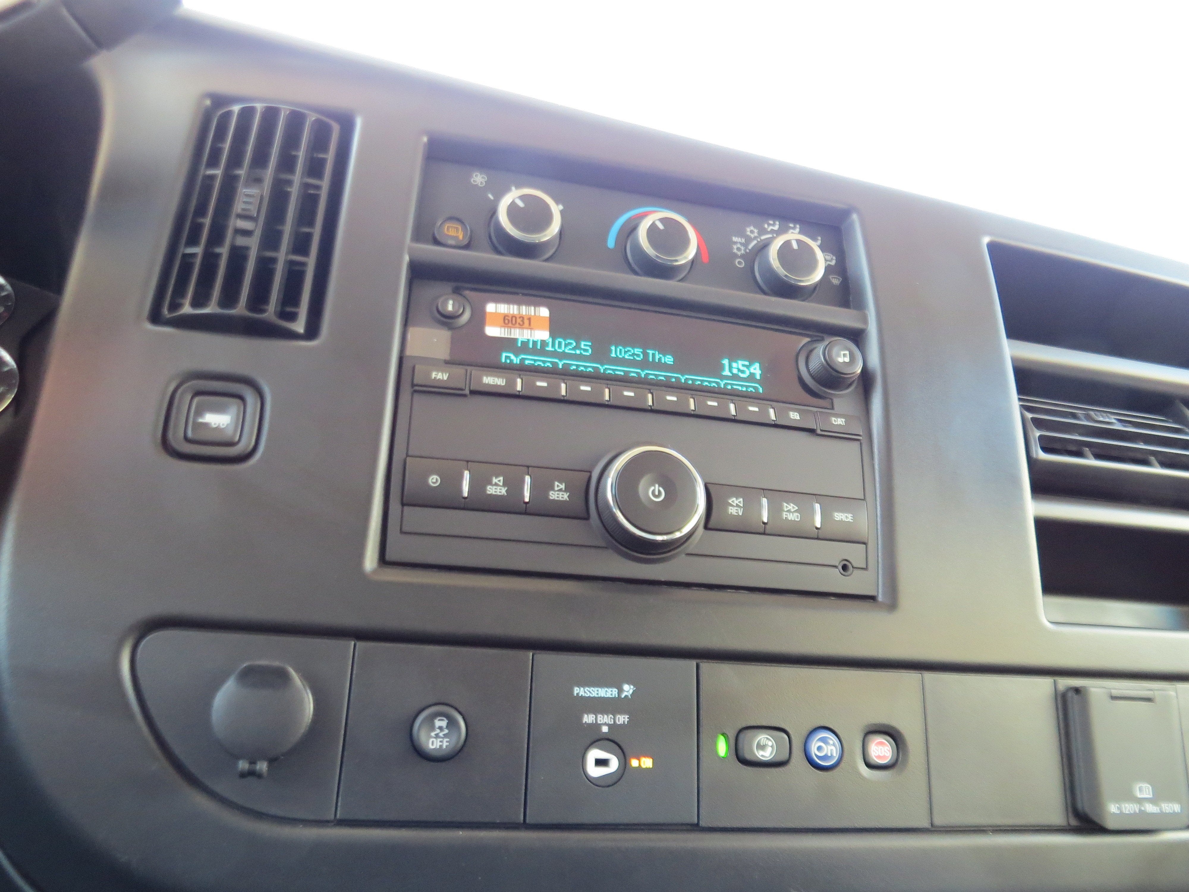 2026 Chevrolet Express Cargo WT