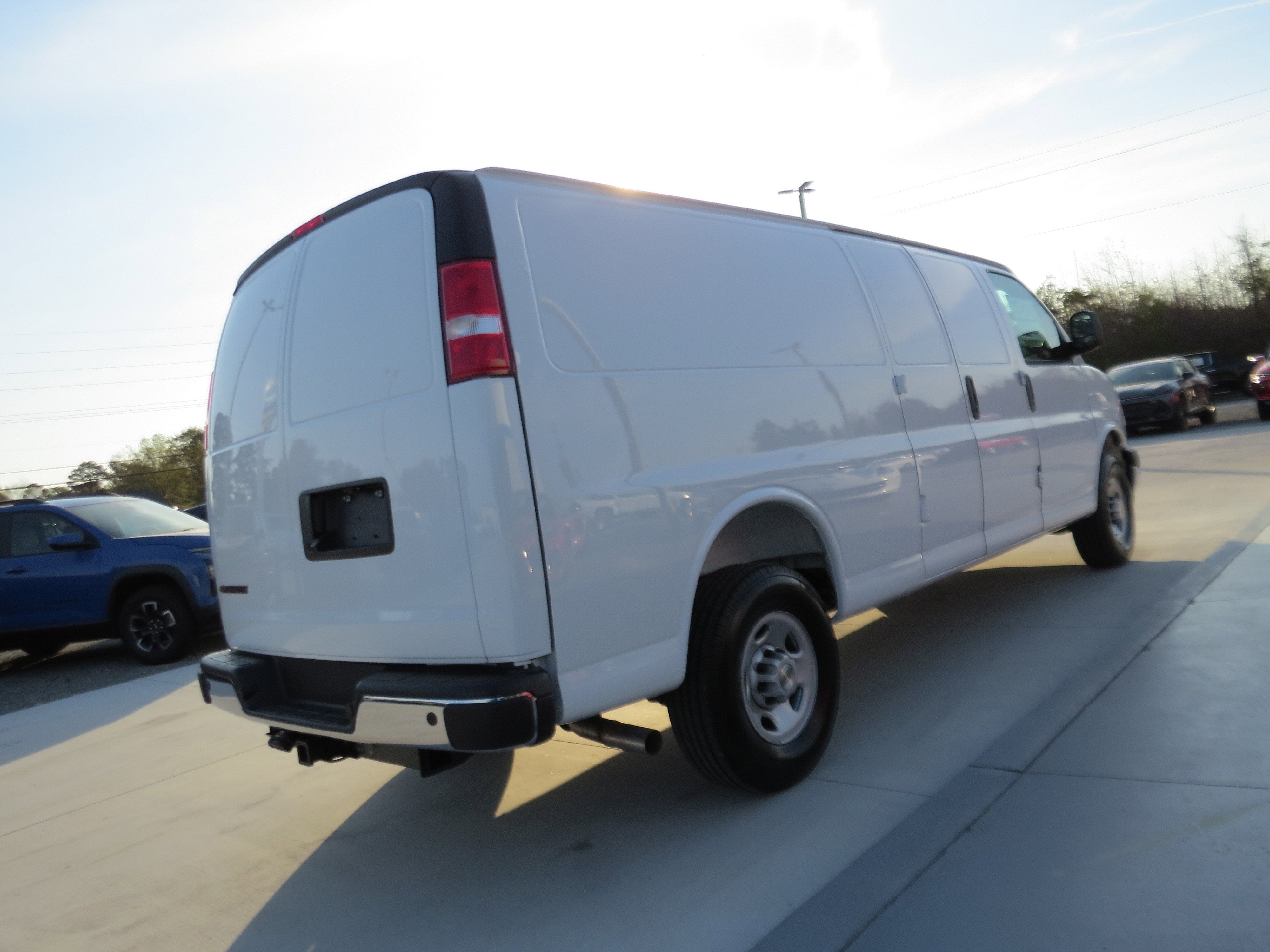 2026 Chevrolet Express Cargo WT
