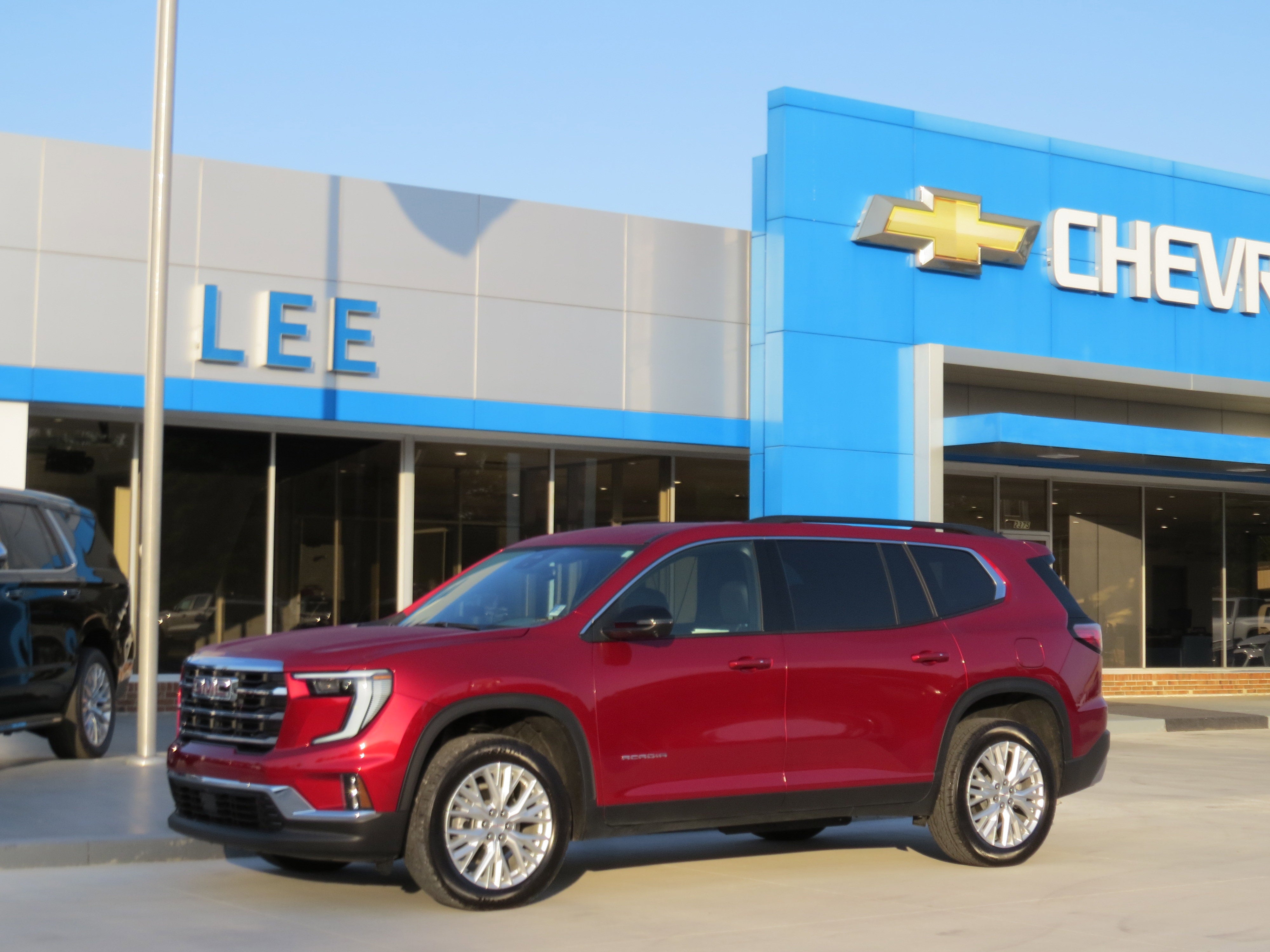 2024 GMC Acadia Elevation