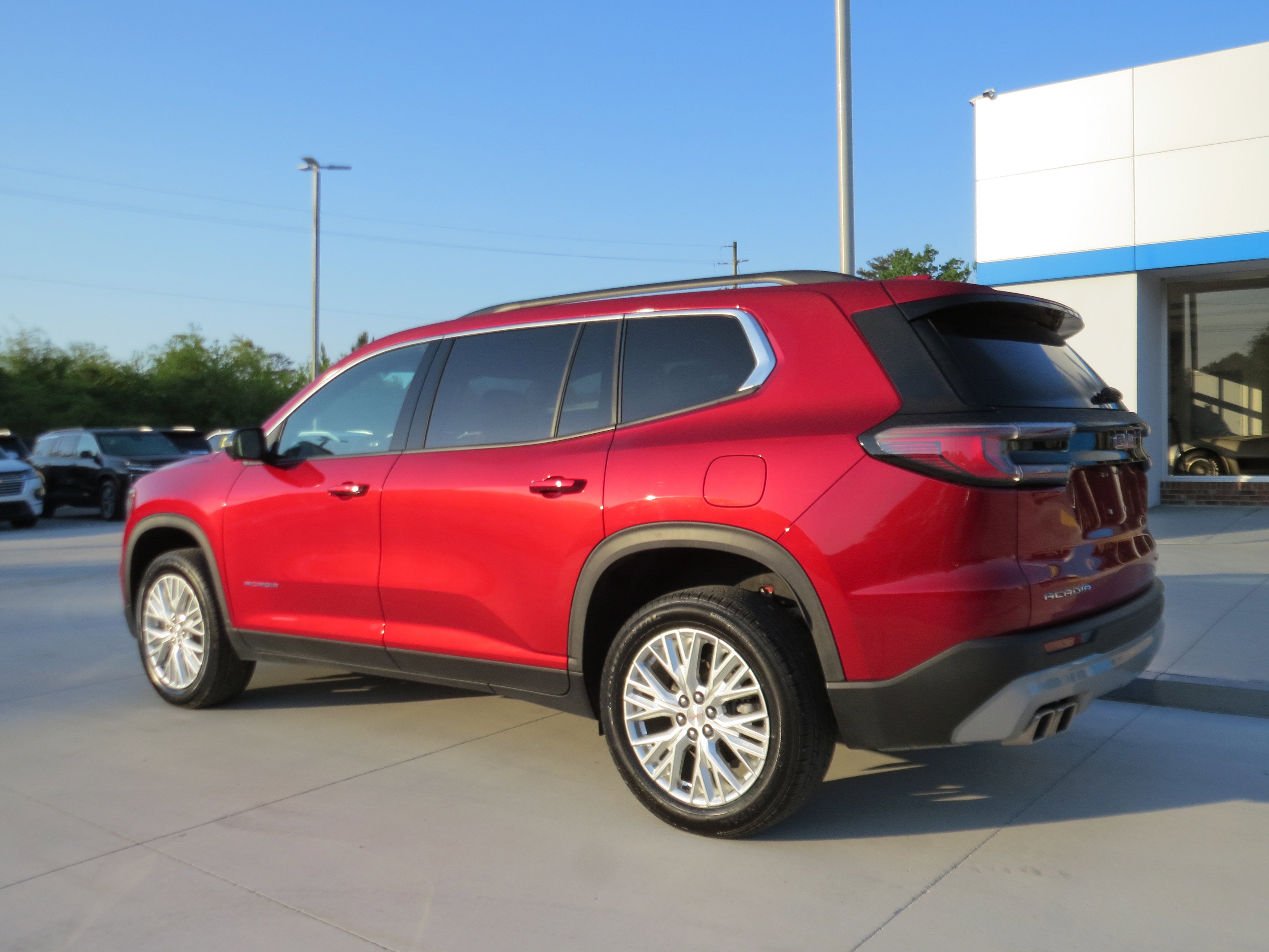 2024 GMC Acadia Elevation