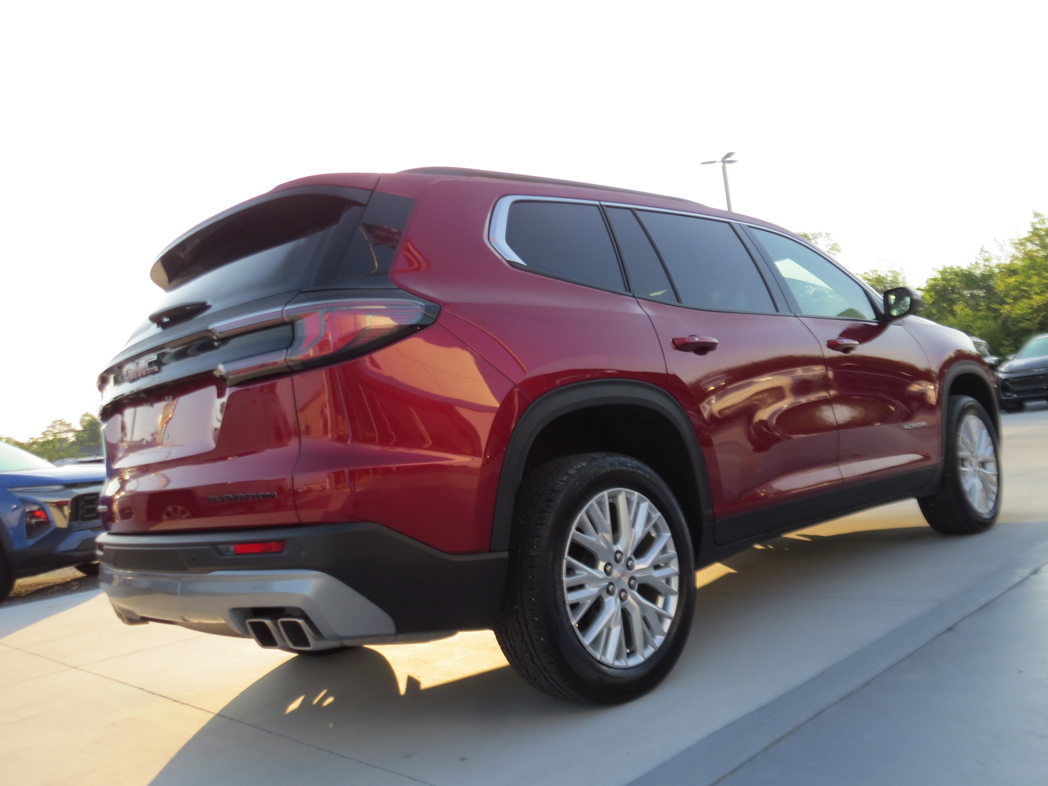 2024 GMC Acadia Elevation