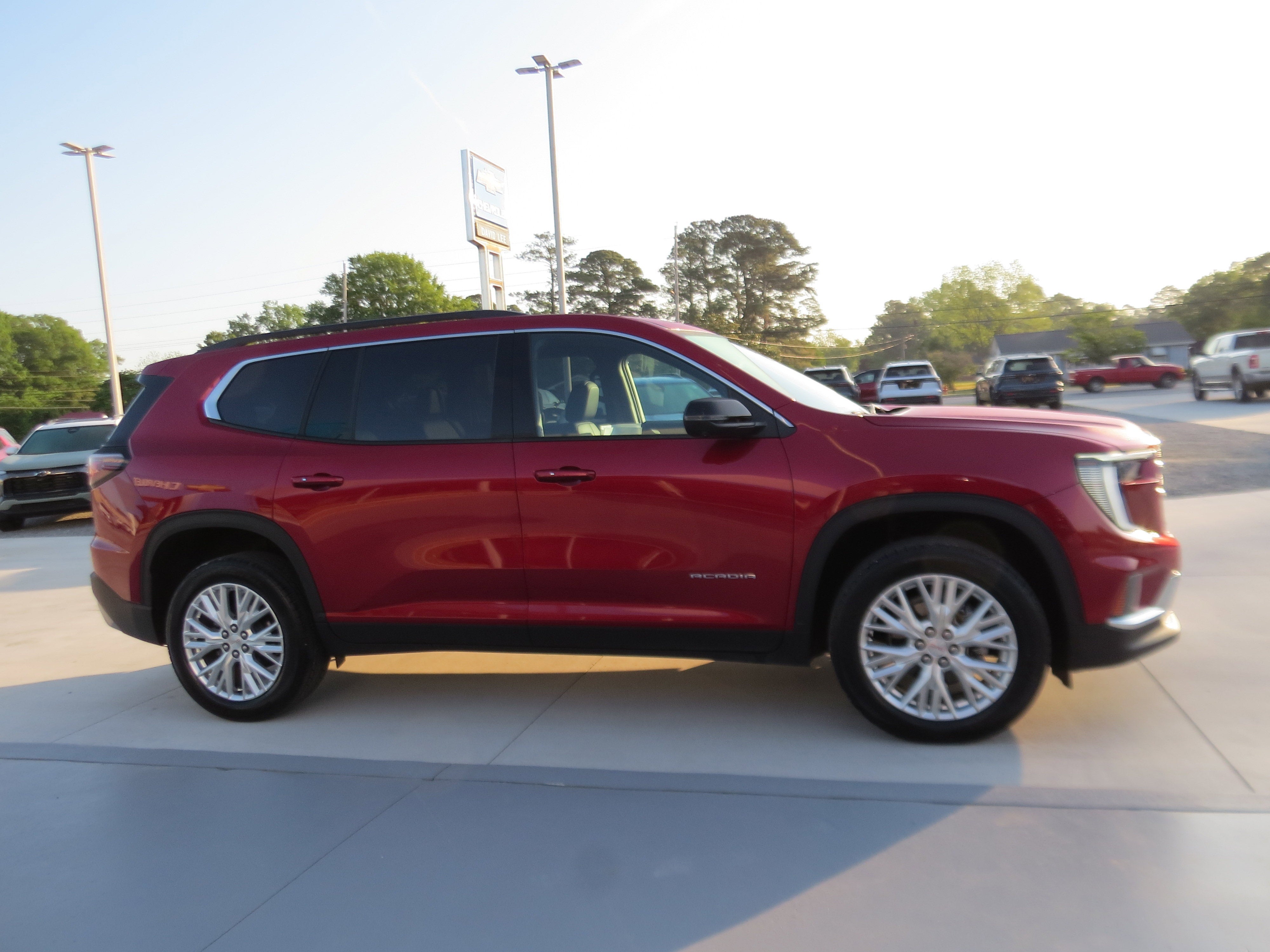 2024 GMC Acadia Elevation