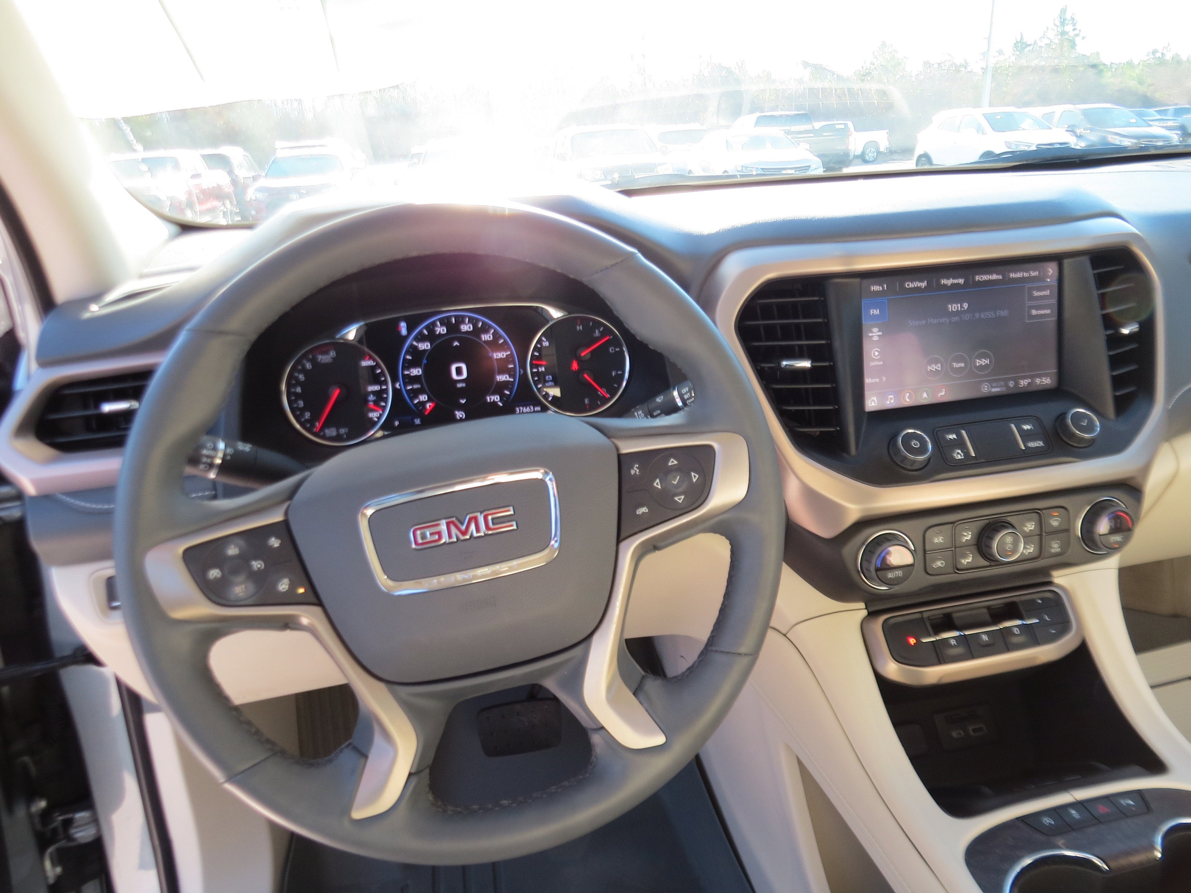 2023 GMC Acadia Denali