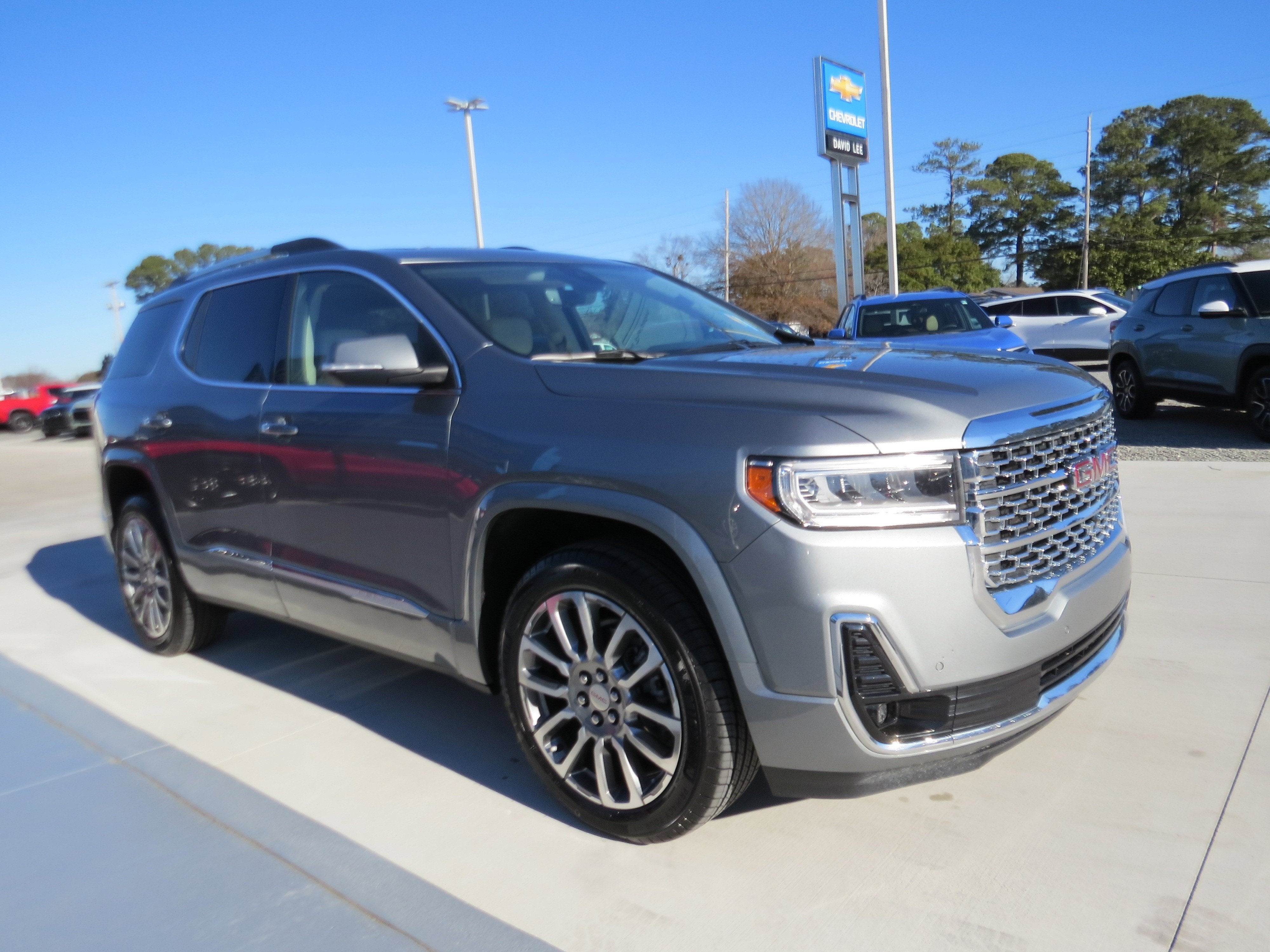 2023 GMC Acadia Denali
