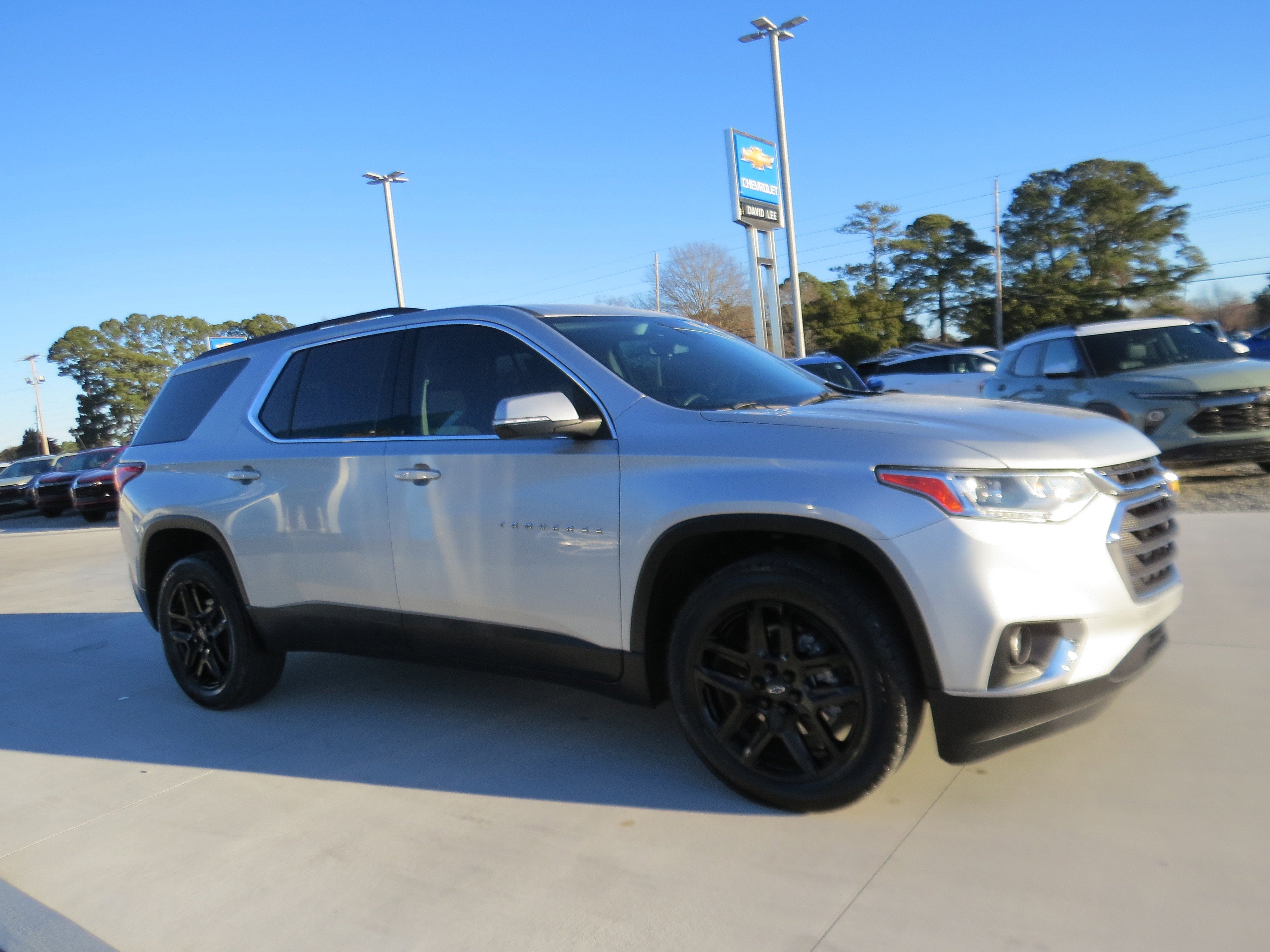 2021 Chevrolet Traverse LT Cloth
