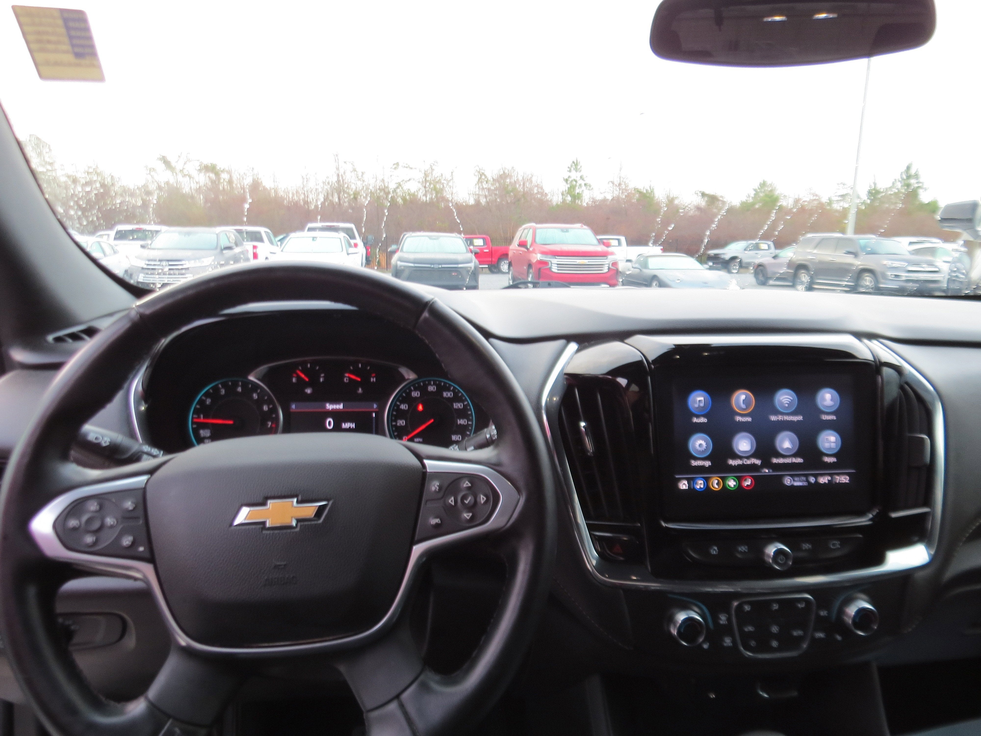 2023 Chevrolet Traverse LT Leather