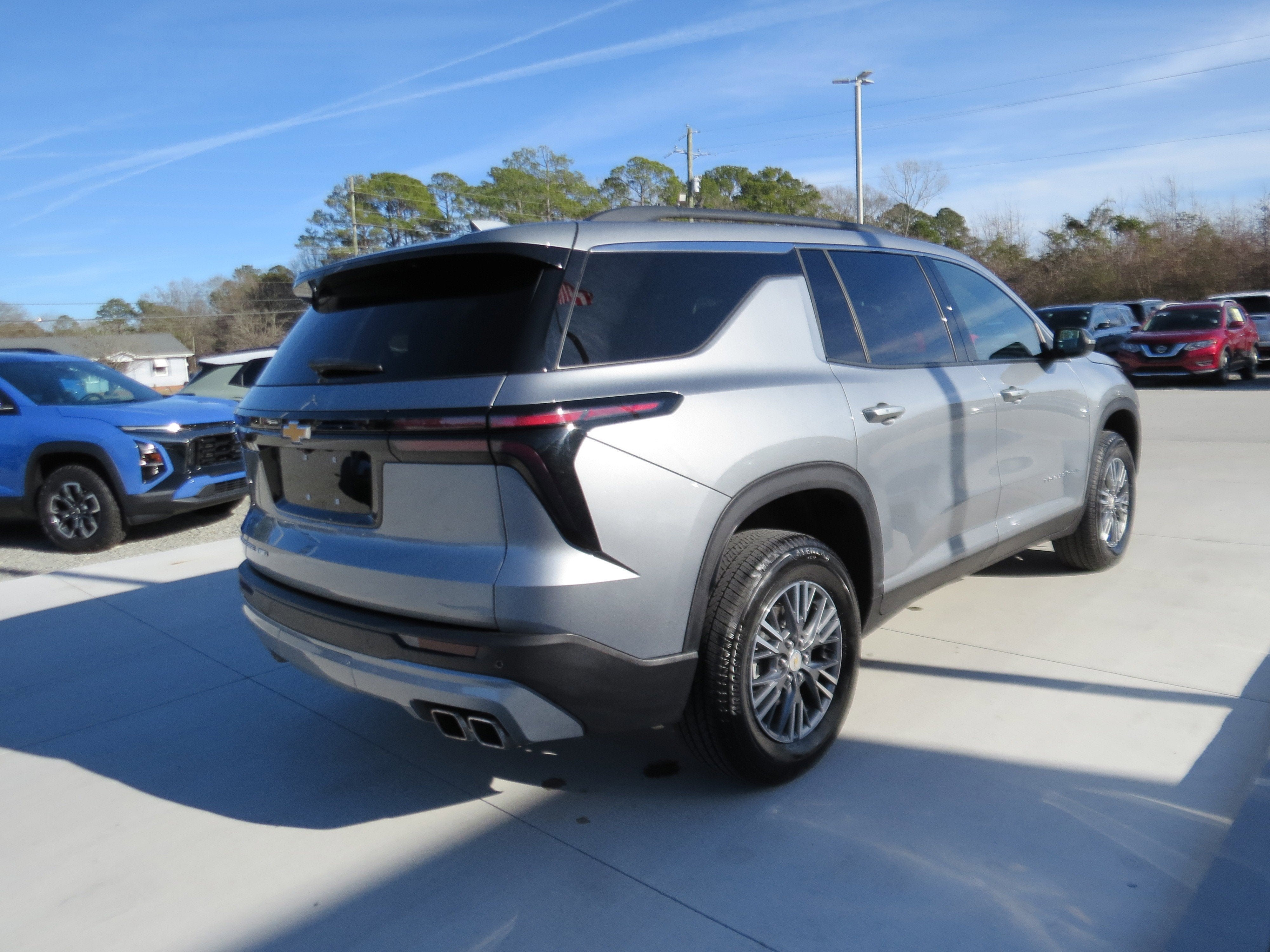 2025 Chevrolet Traverse LT