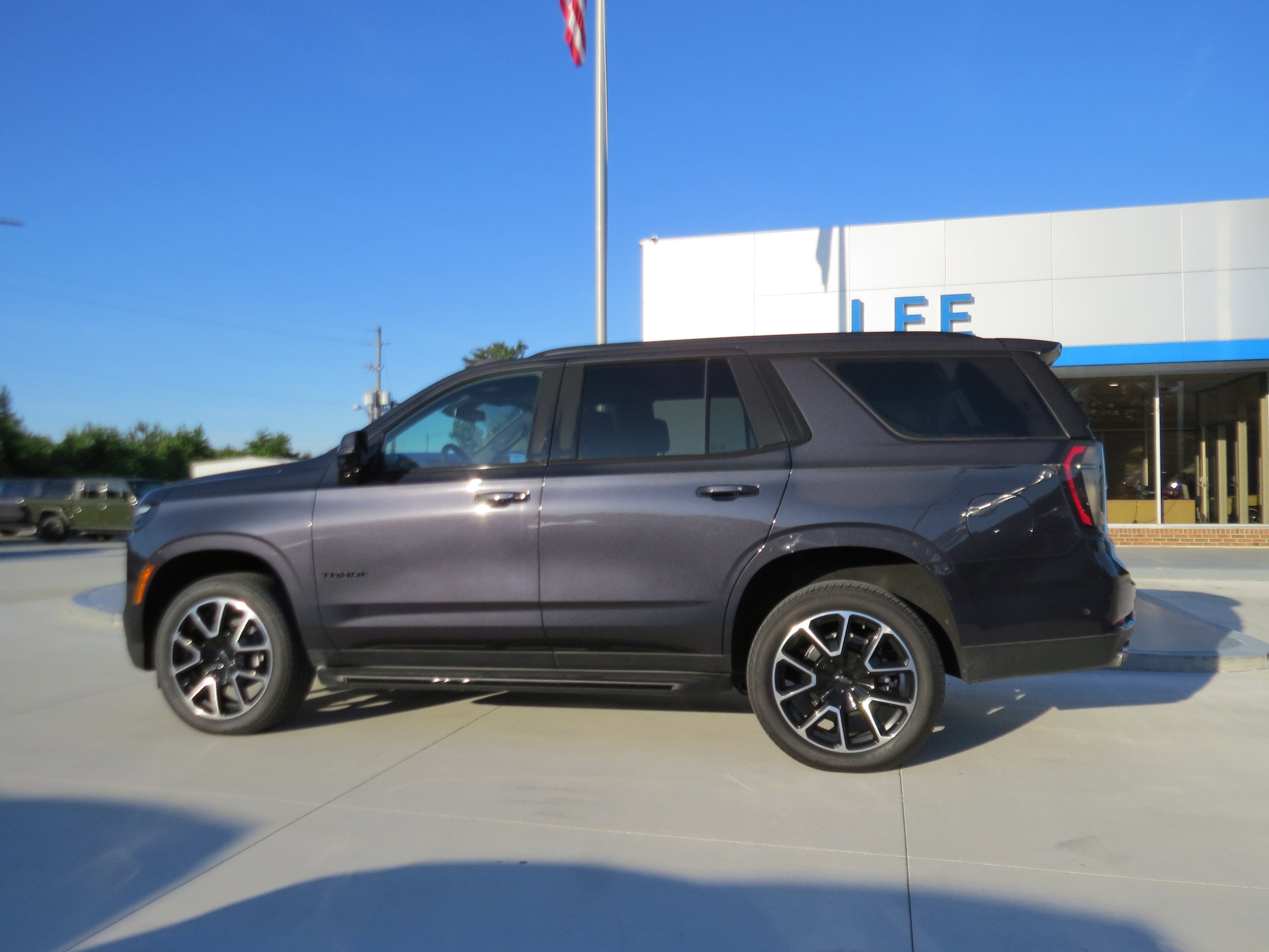 2025 Chevrolet Tahoe RST