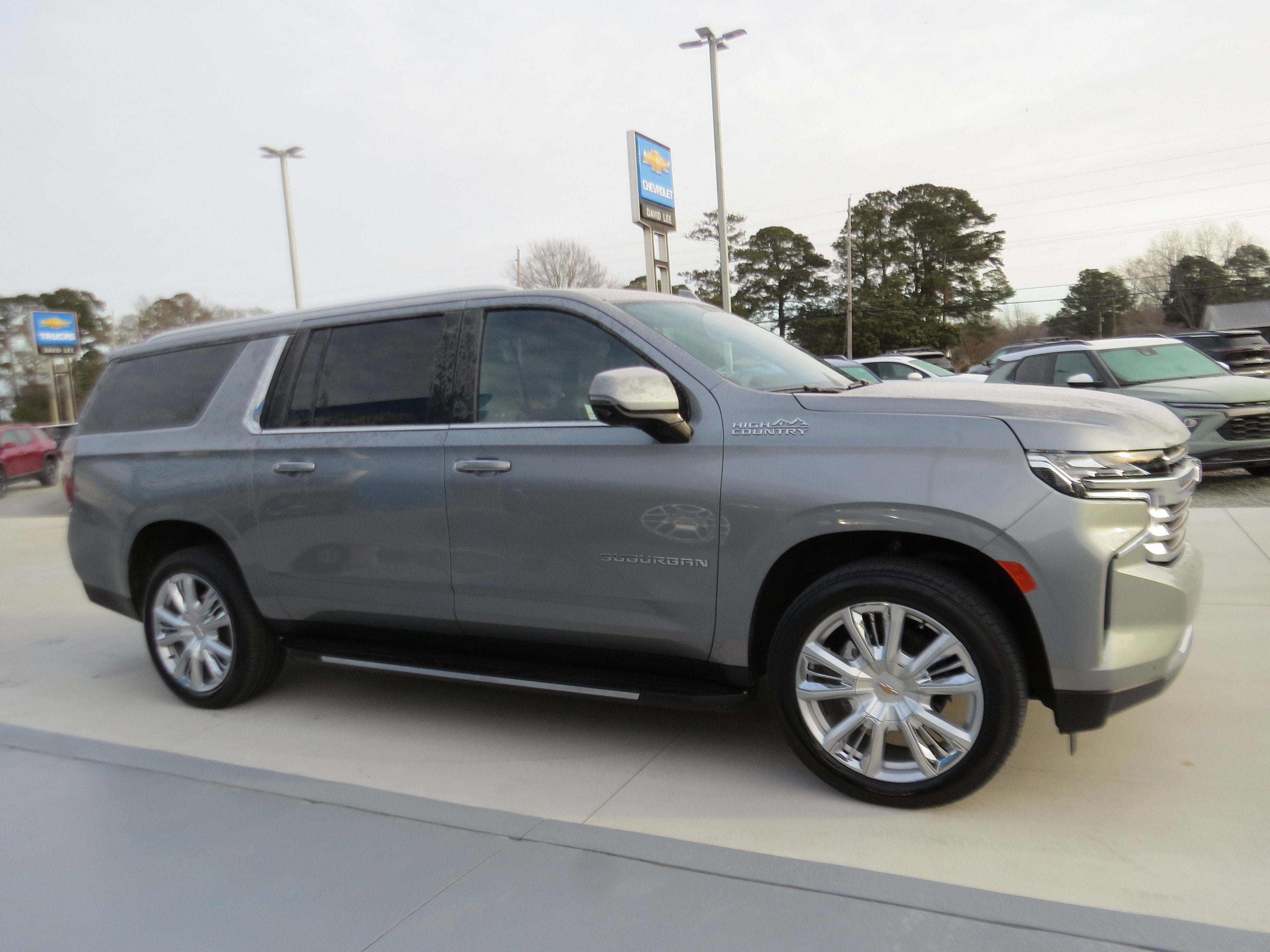 2023 Chevrolet Suburban High Country
