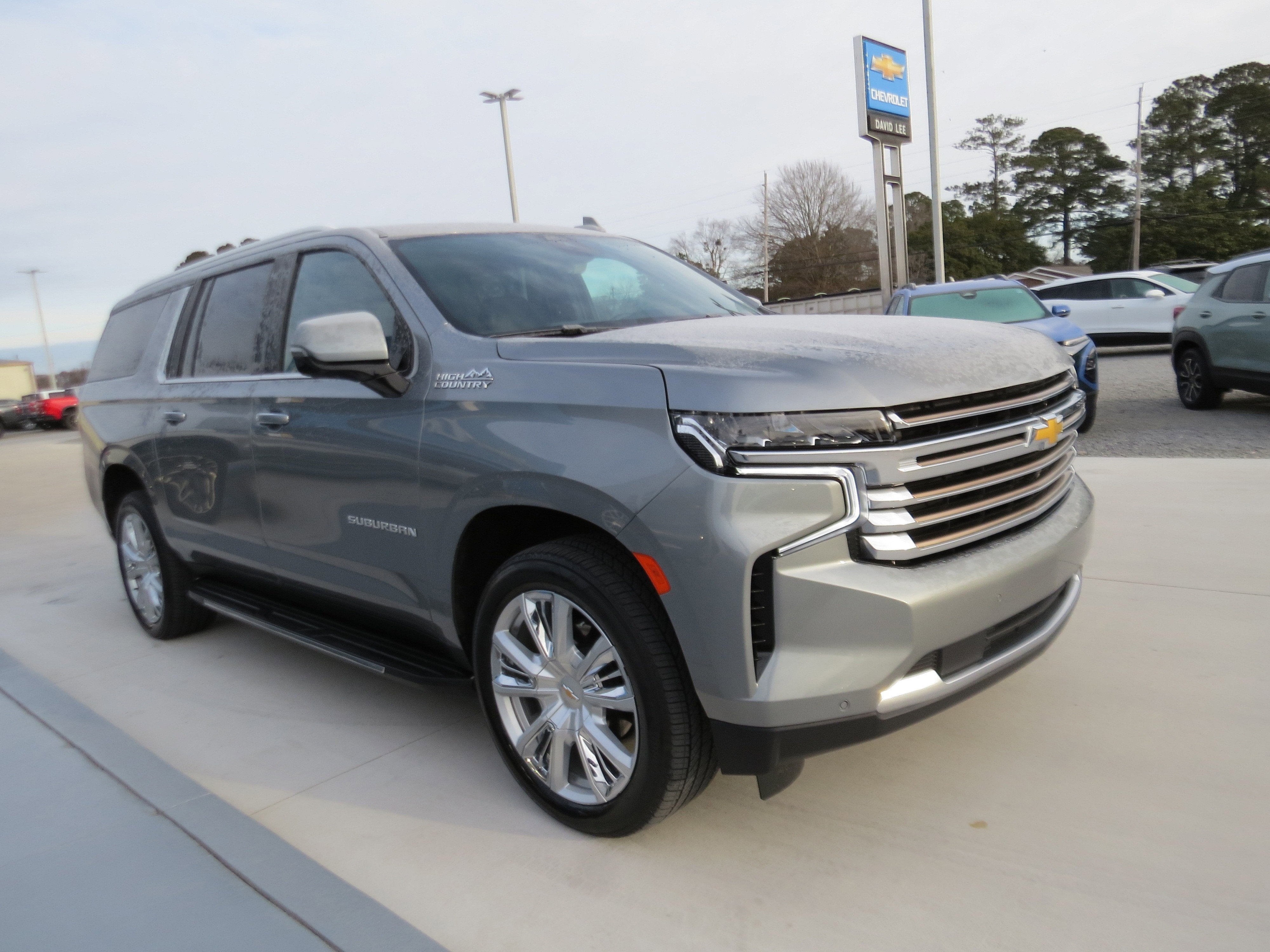 2023 Chevrolet Suburban High Country