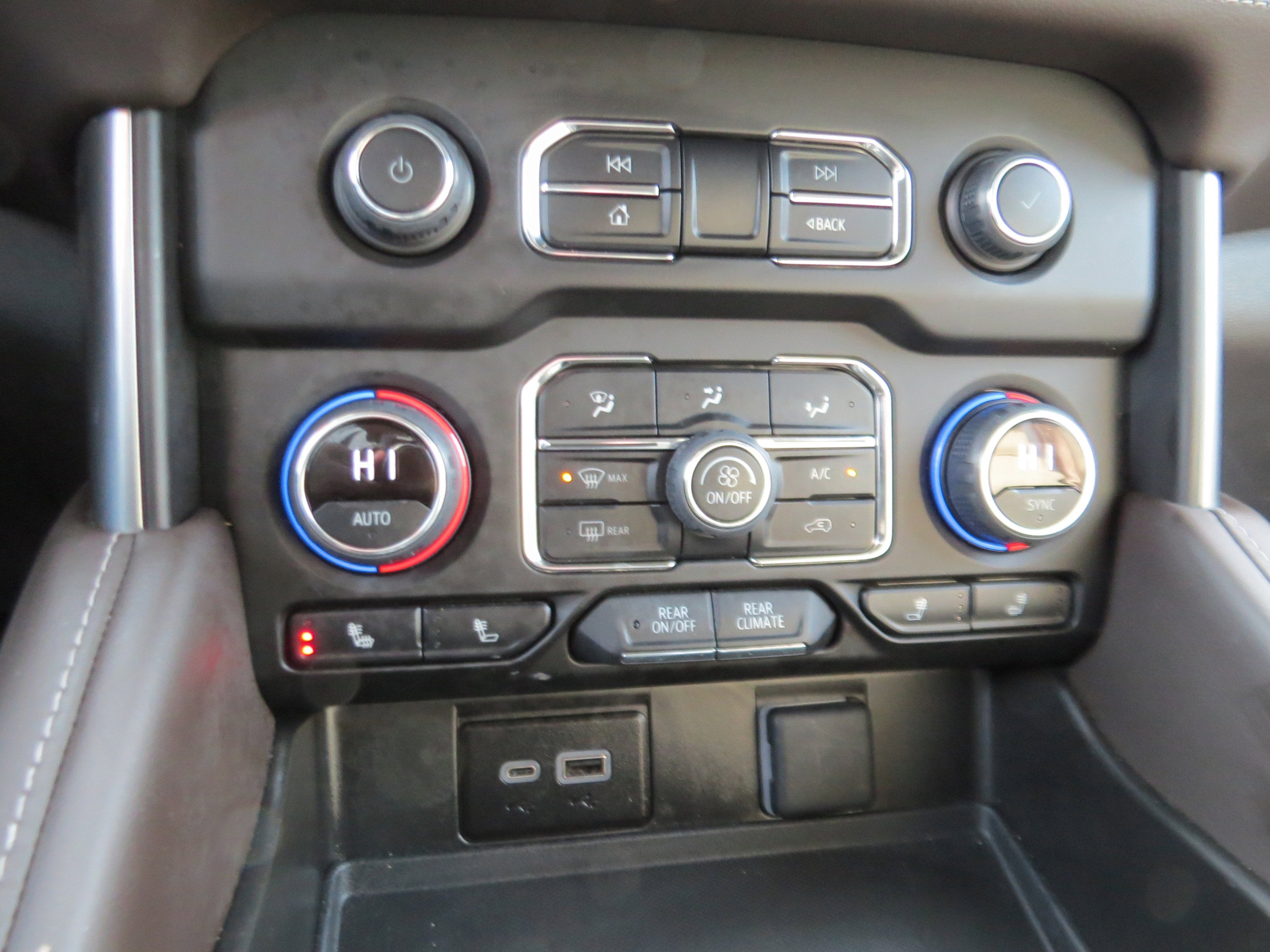 2024 Chevrolet Suburban Z71