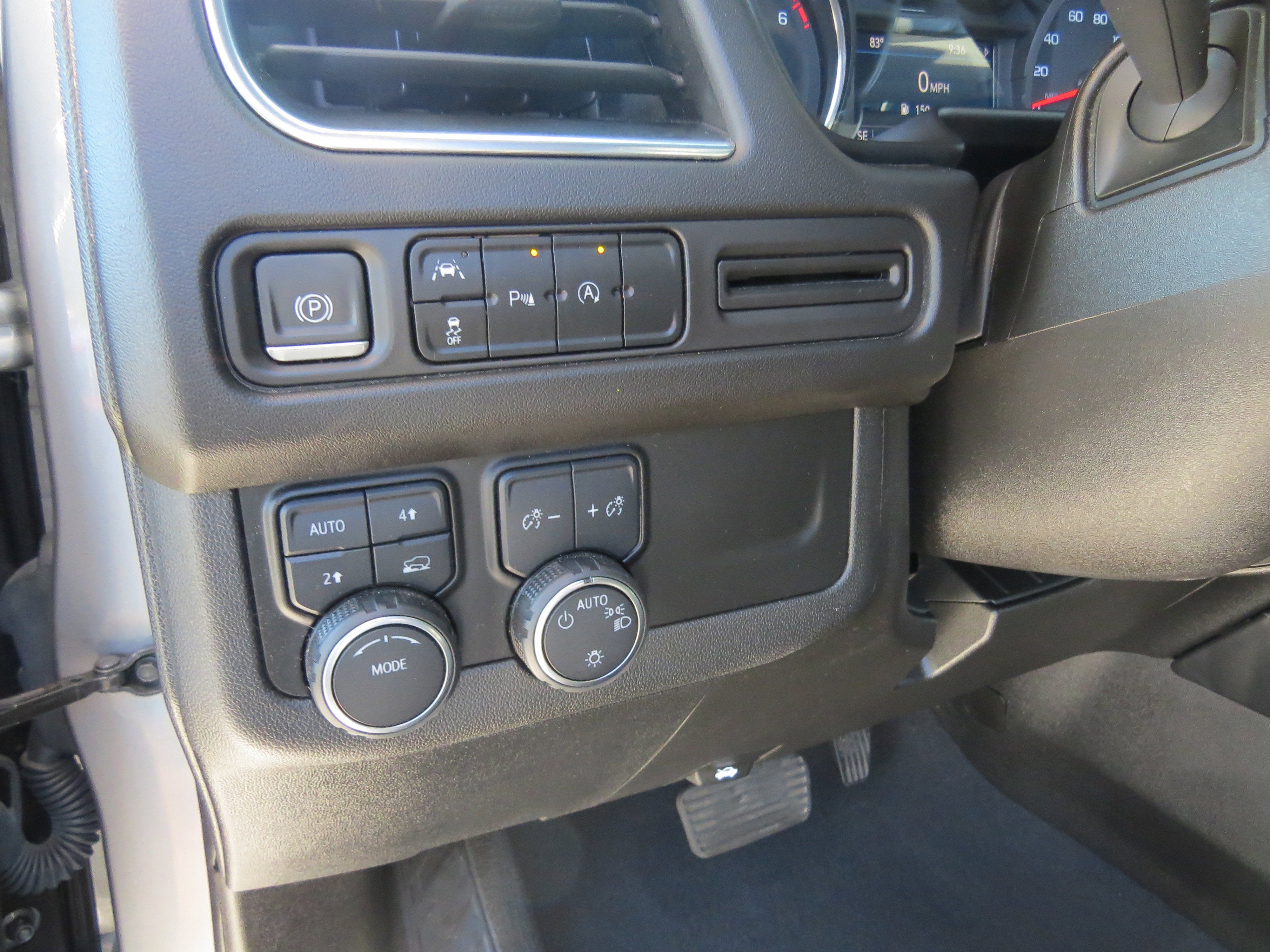 2023 Chevrolet Tahoe LS