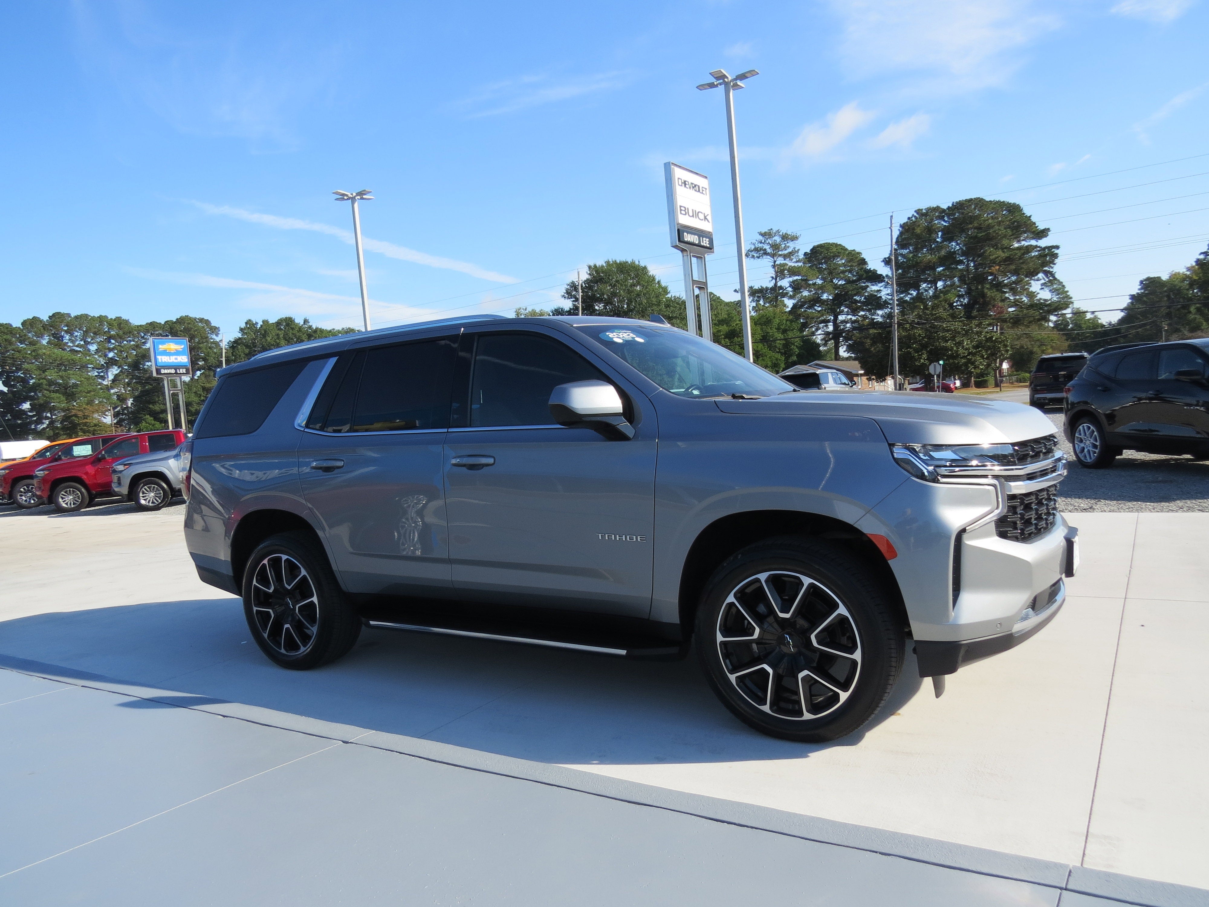2023 Chevrolet Tahoe LS