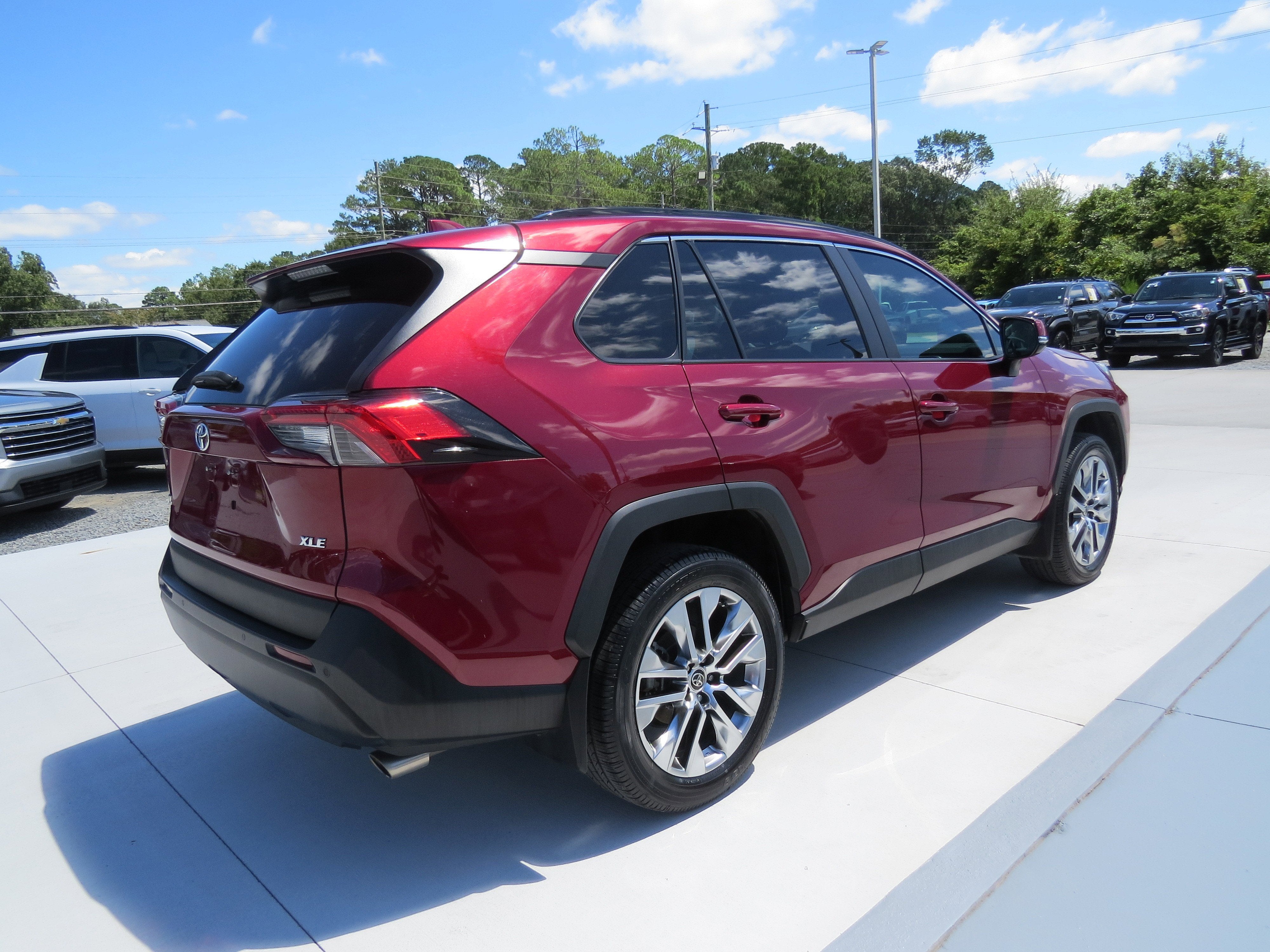 2021 Toyota RAV4 XLE Premium