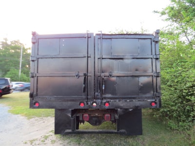 2013 Ford Super Duty F-650 Straight XL