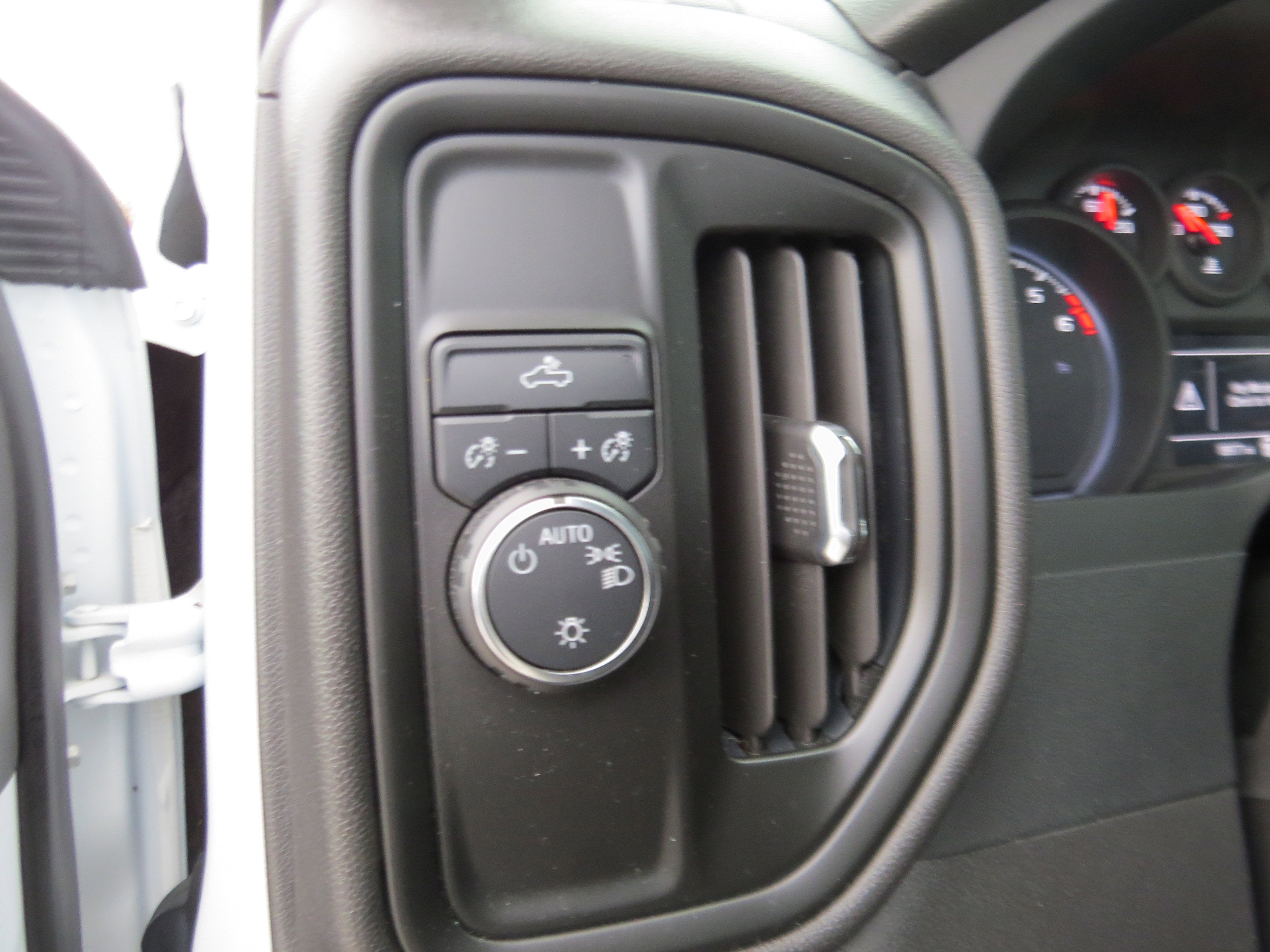 2022 Chevrolet Silverado 1500 WT