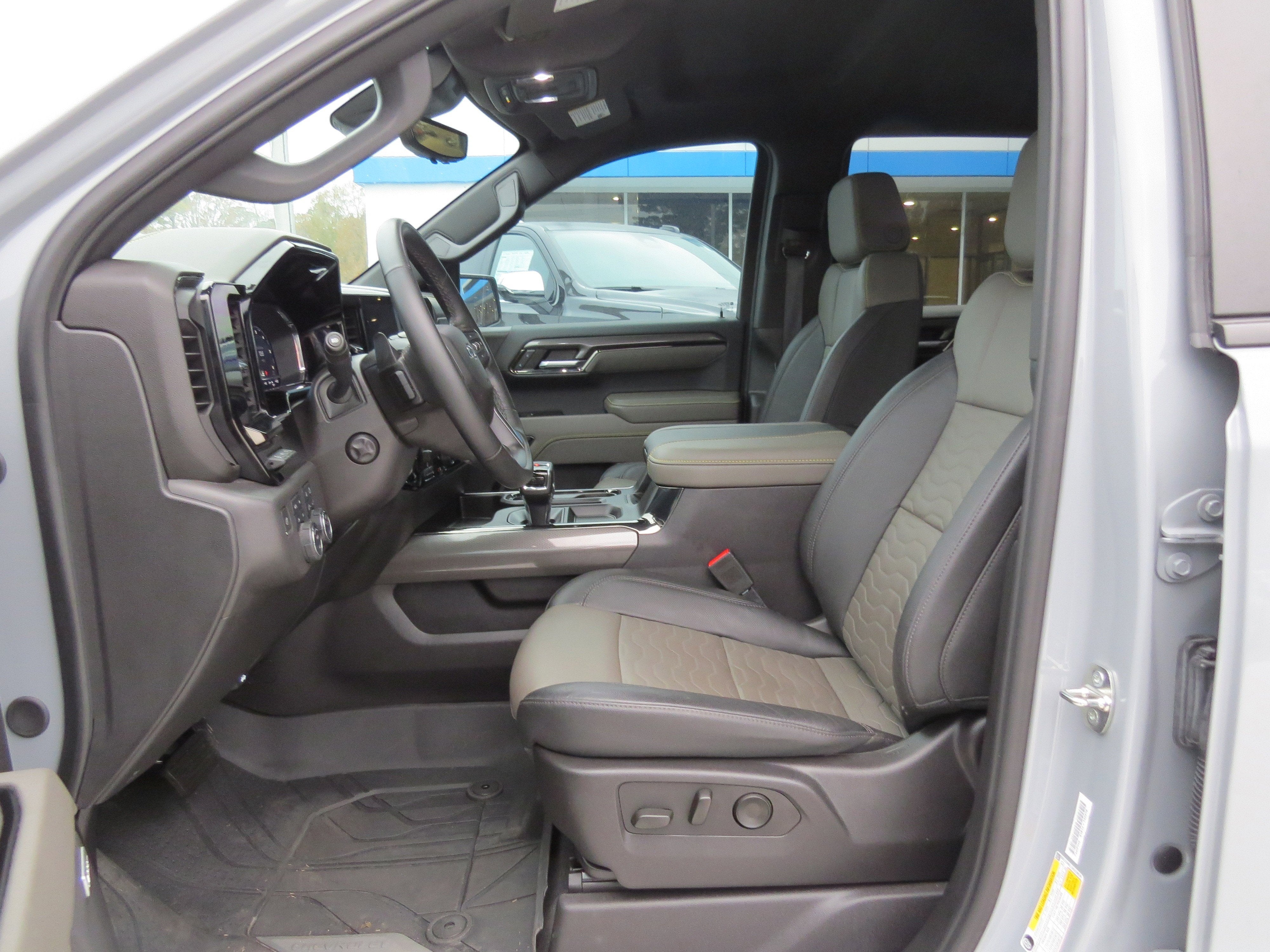 2024 Chevrolet Silverado 1500 ZR2