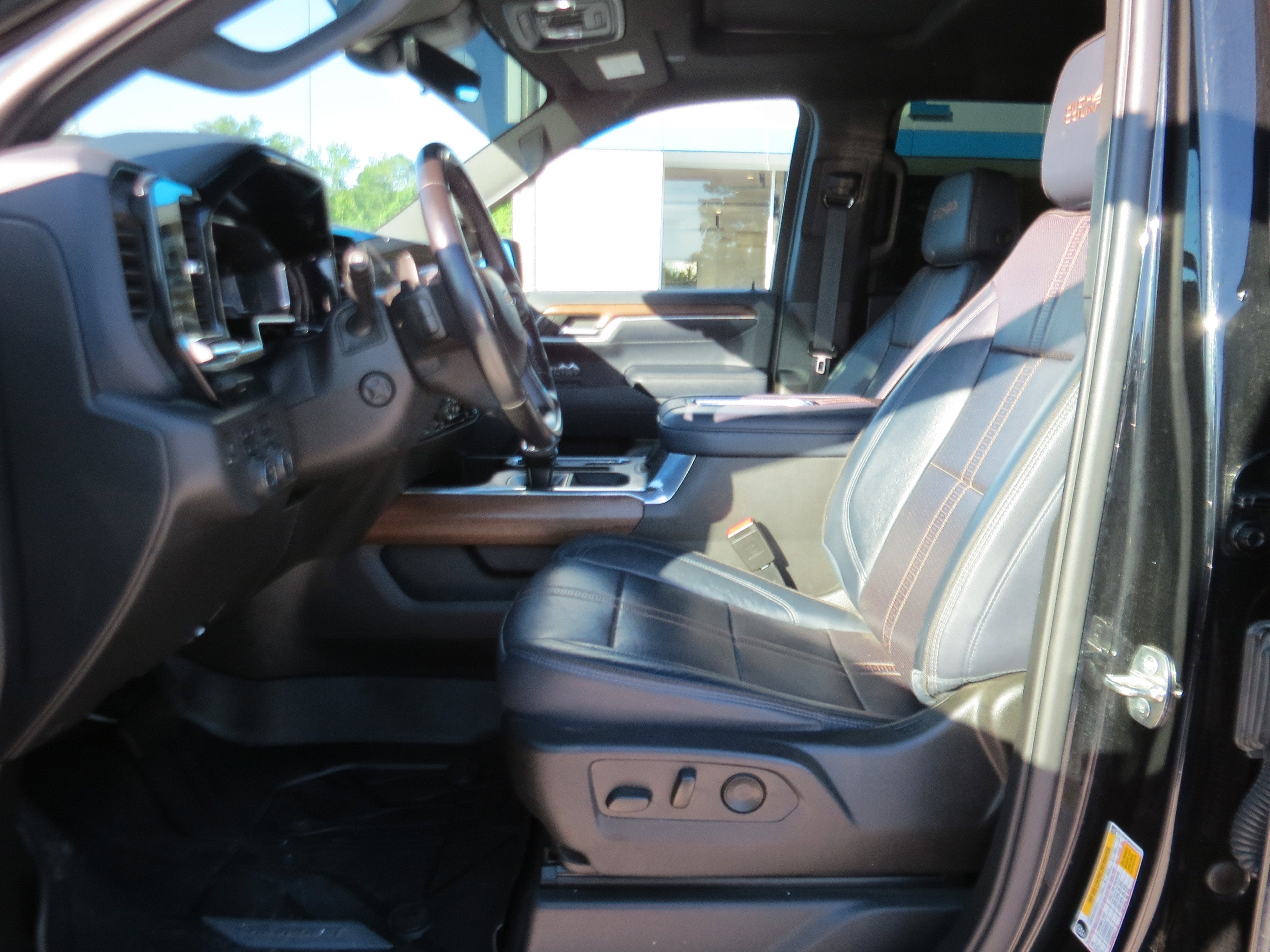 2022 Chevrolet Silverado 1500 High Country - Photo 15