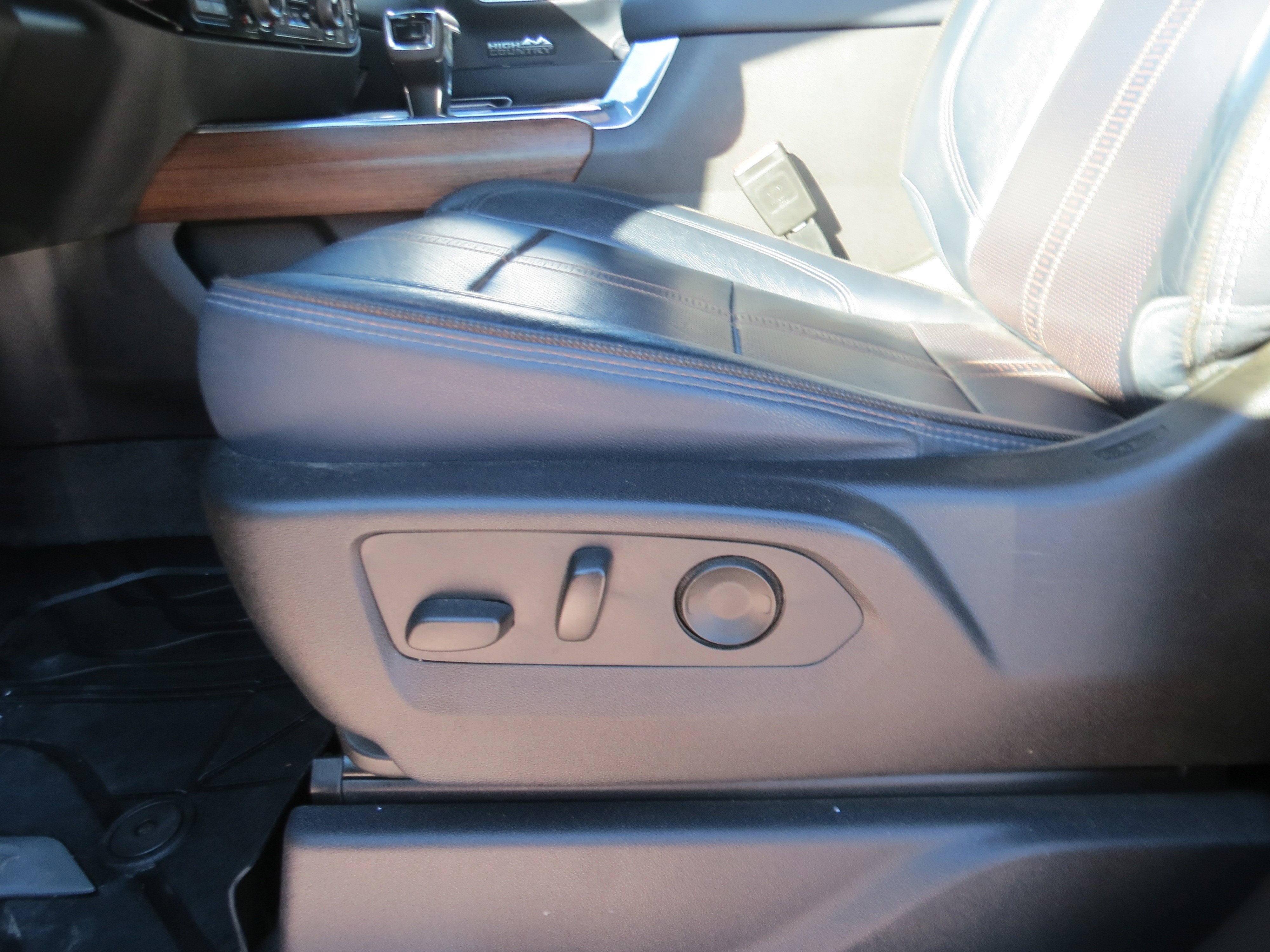2022 Chevrolet Silverado 1500 High Country - Photo 16