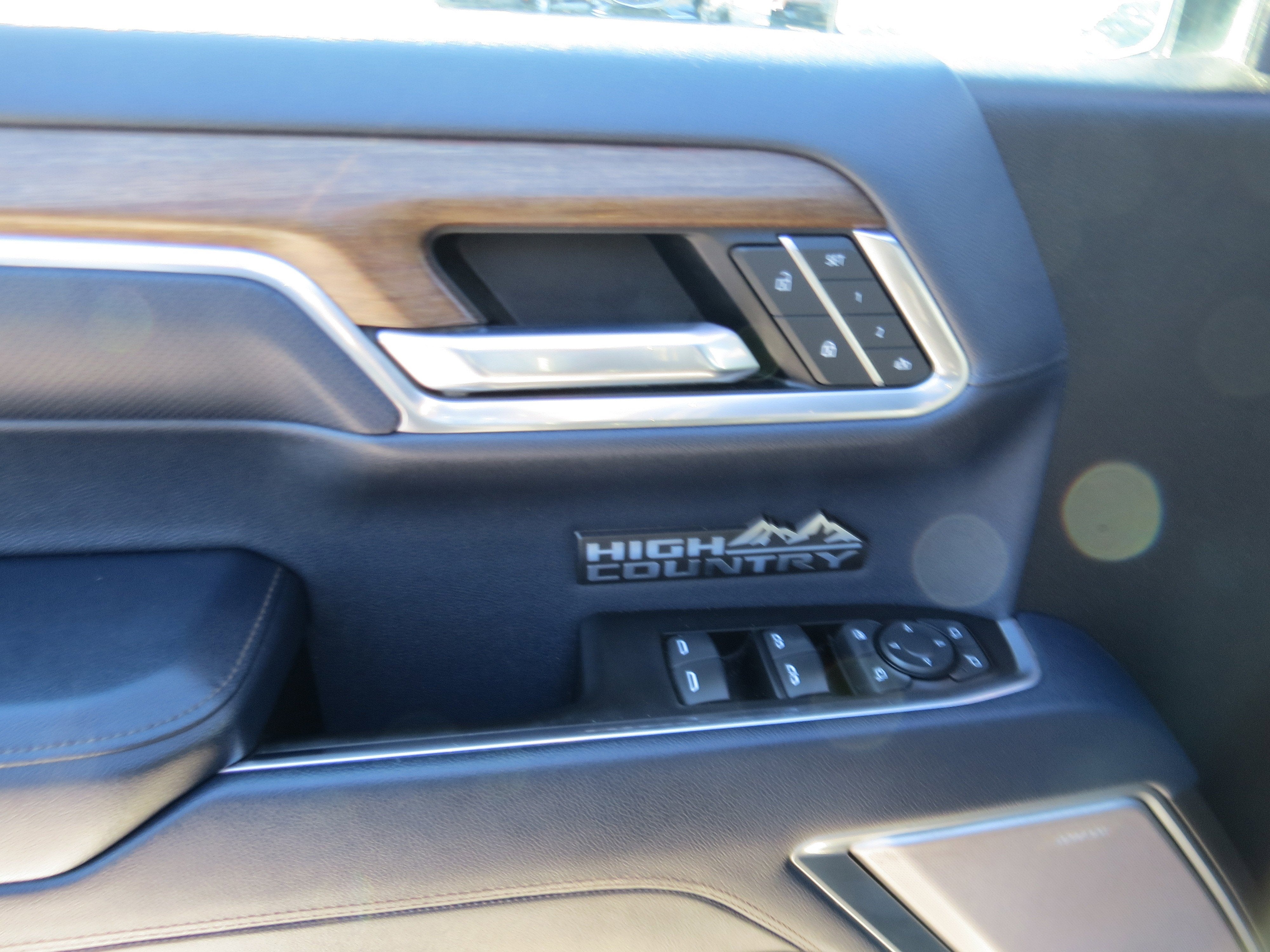 2022 Chevrolet Silverado 1500 High Country