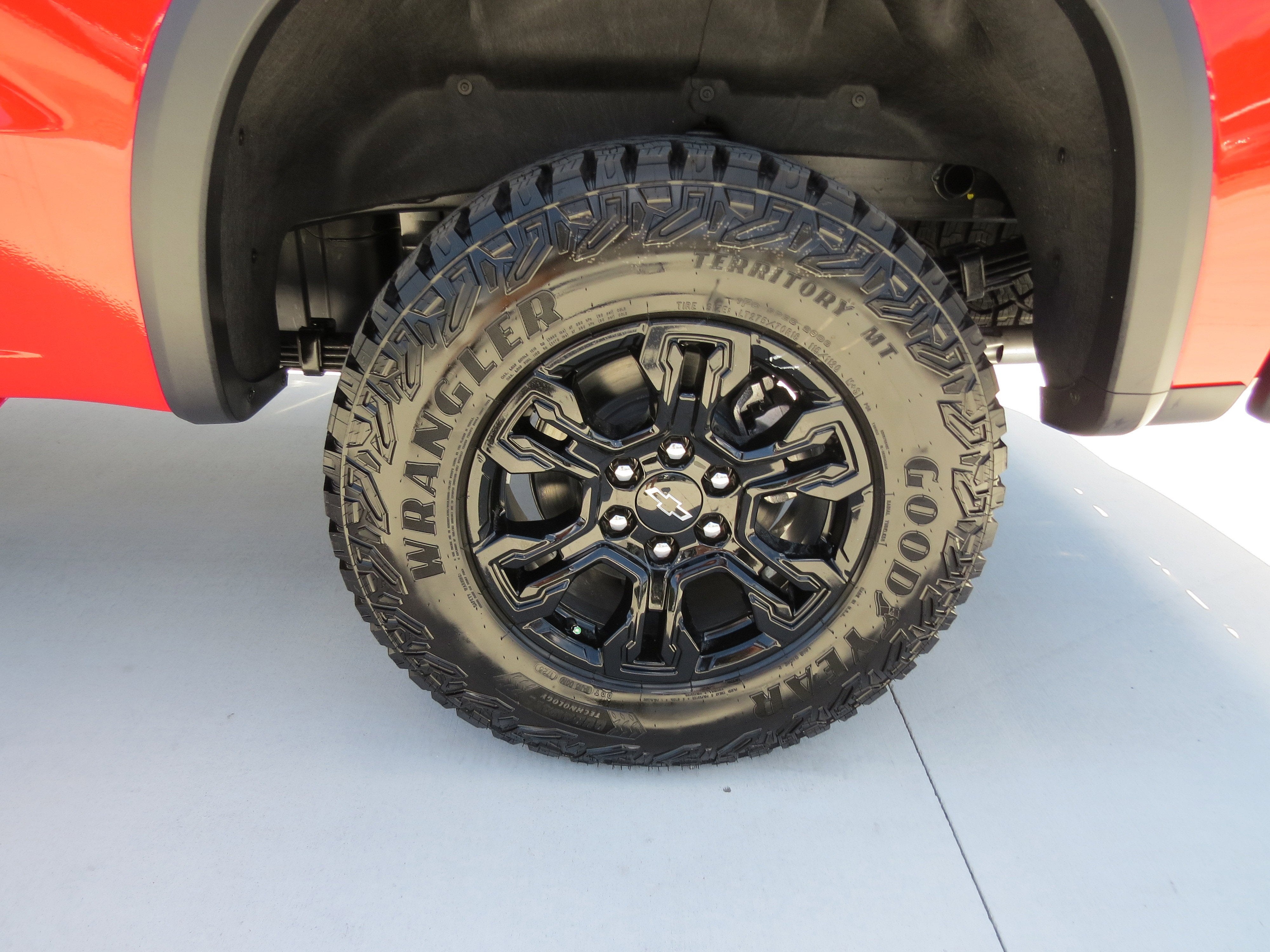 2025 Chevrolet Silverado 1500 ZR2