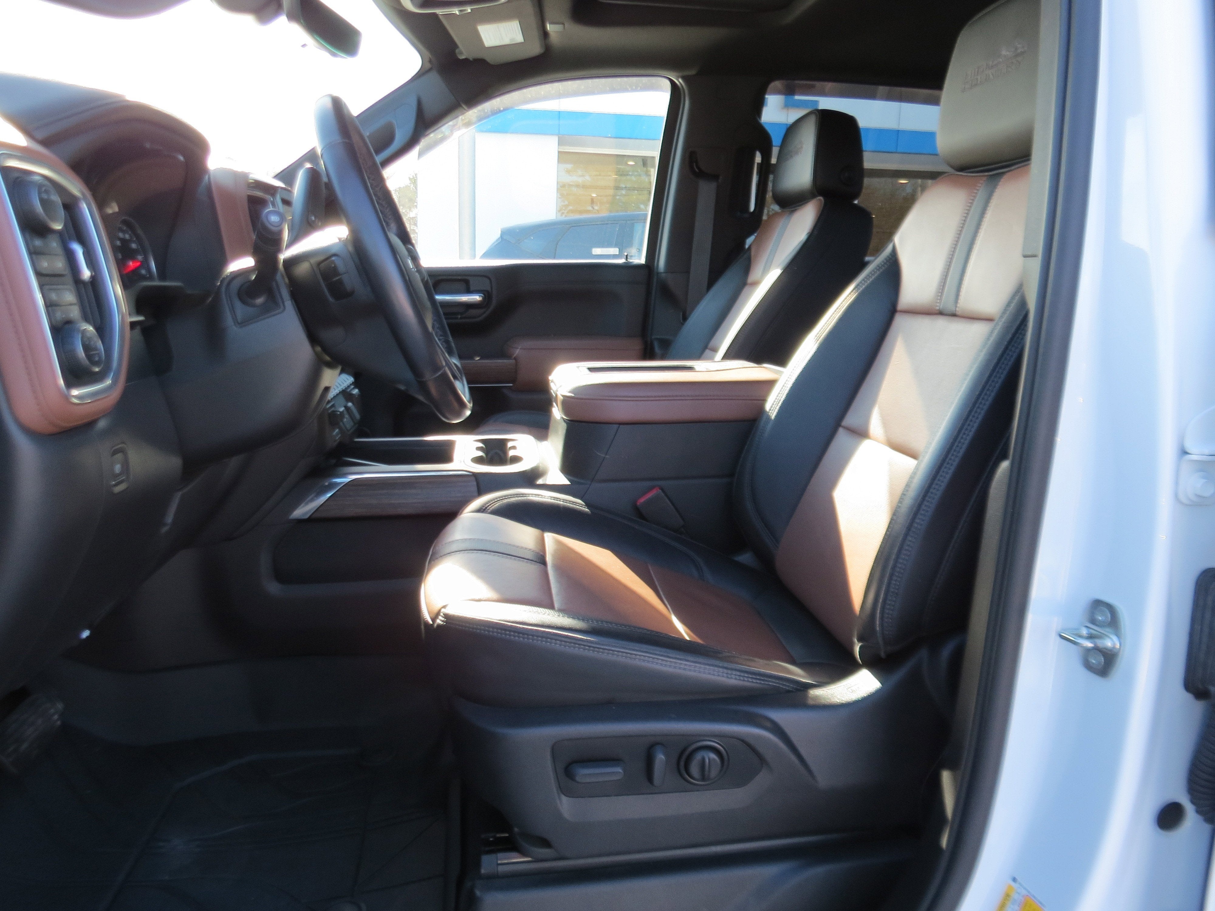 2022 Chevrolet Silverado 1500 LTD High Country