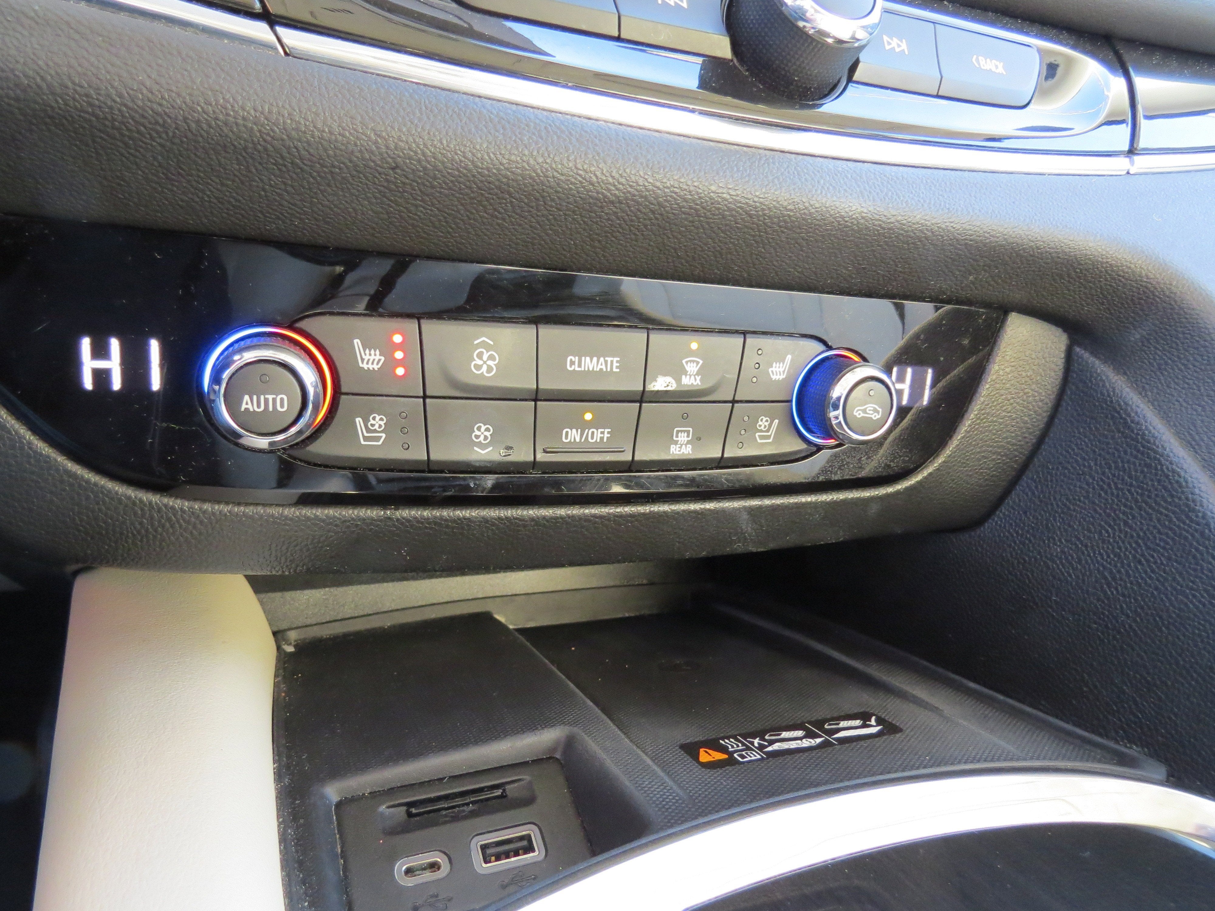 2023 Buick Enclave Premium