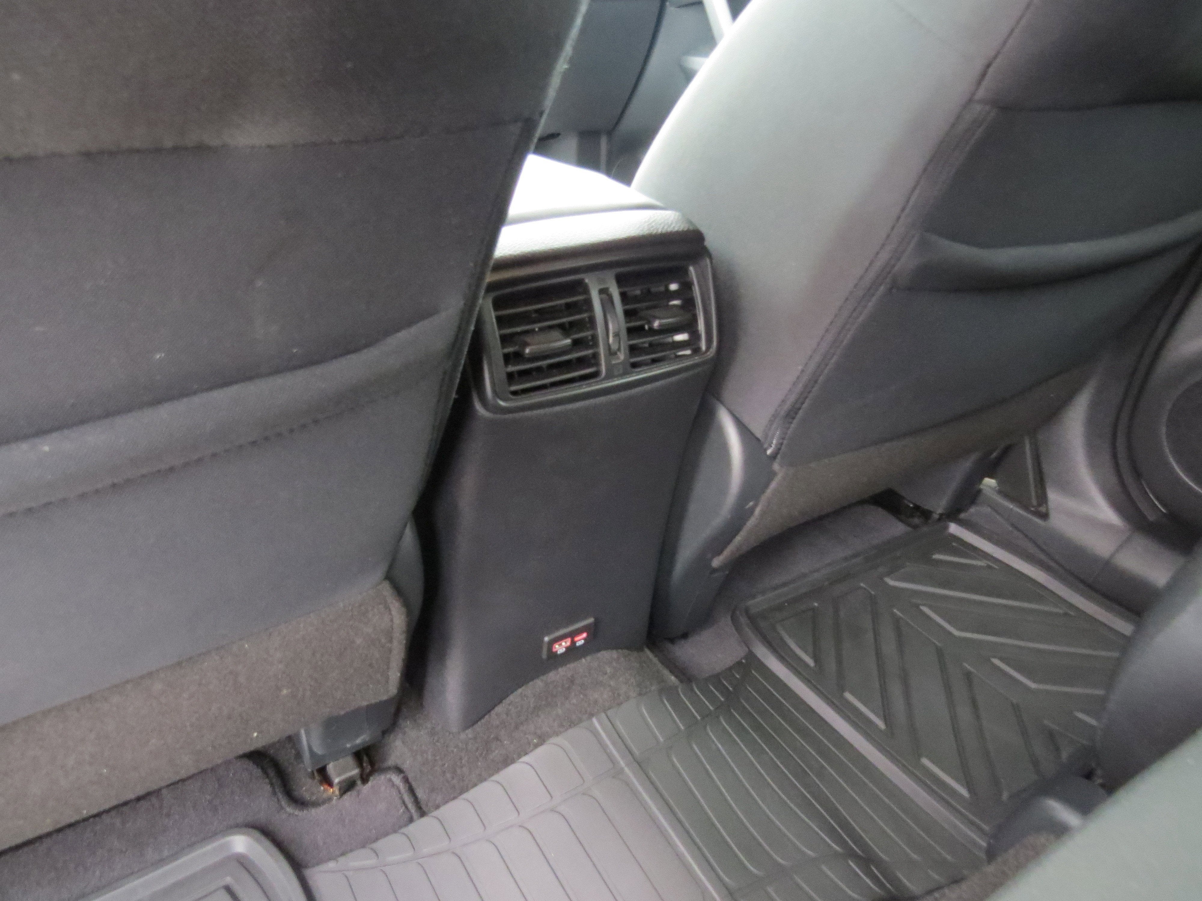 2020 Nissan Rogue SV FWD