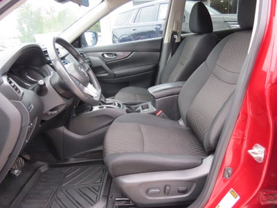 2020 Nissan Rogue SV FWD