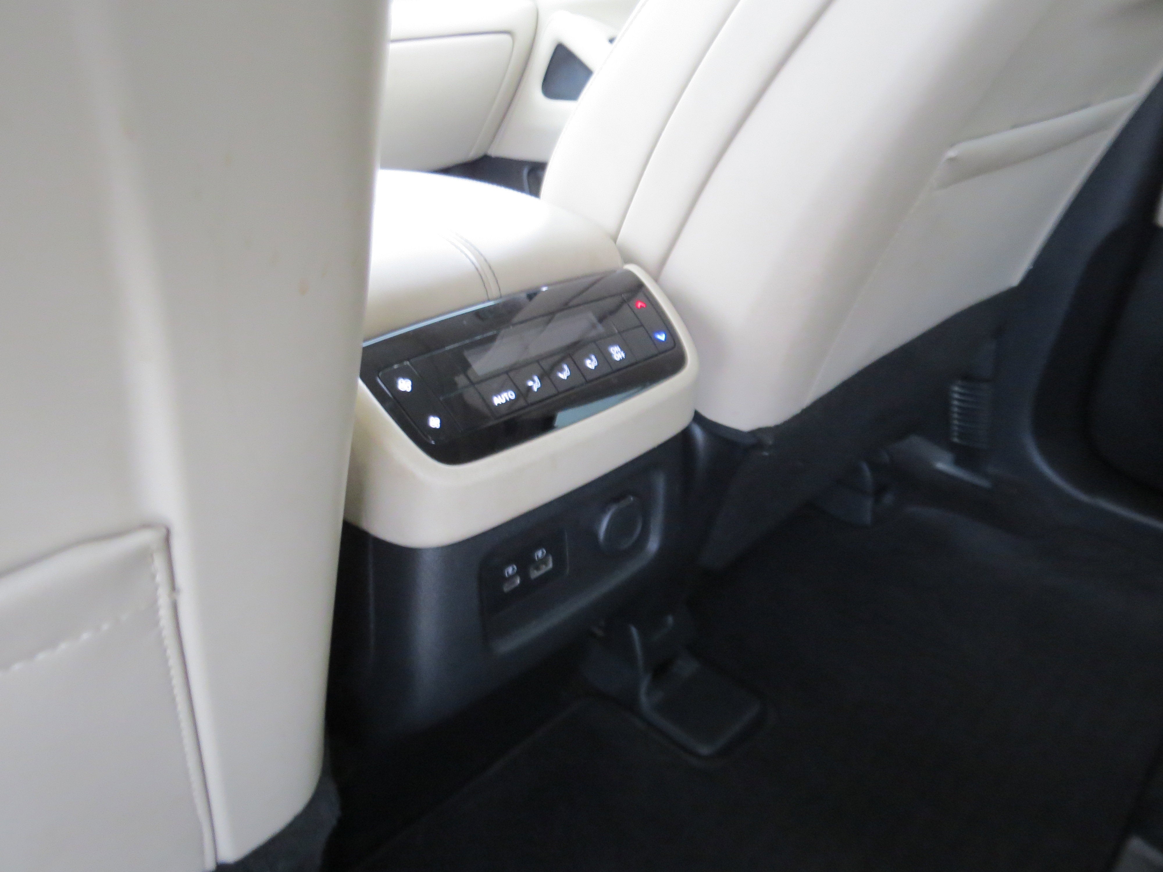 2023 INFINITI QX60 LUXE AWD