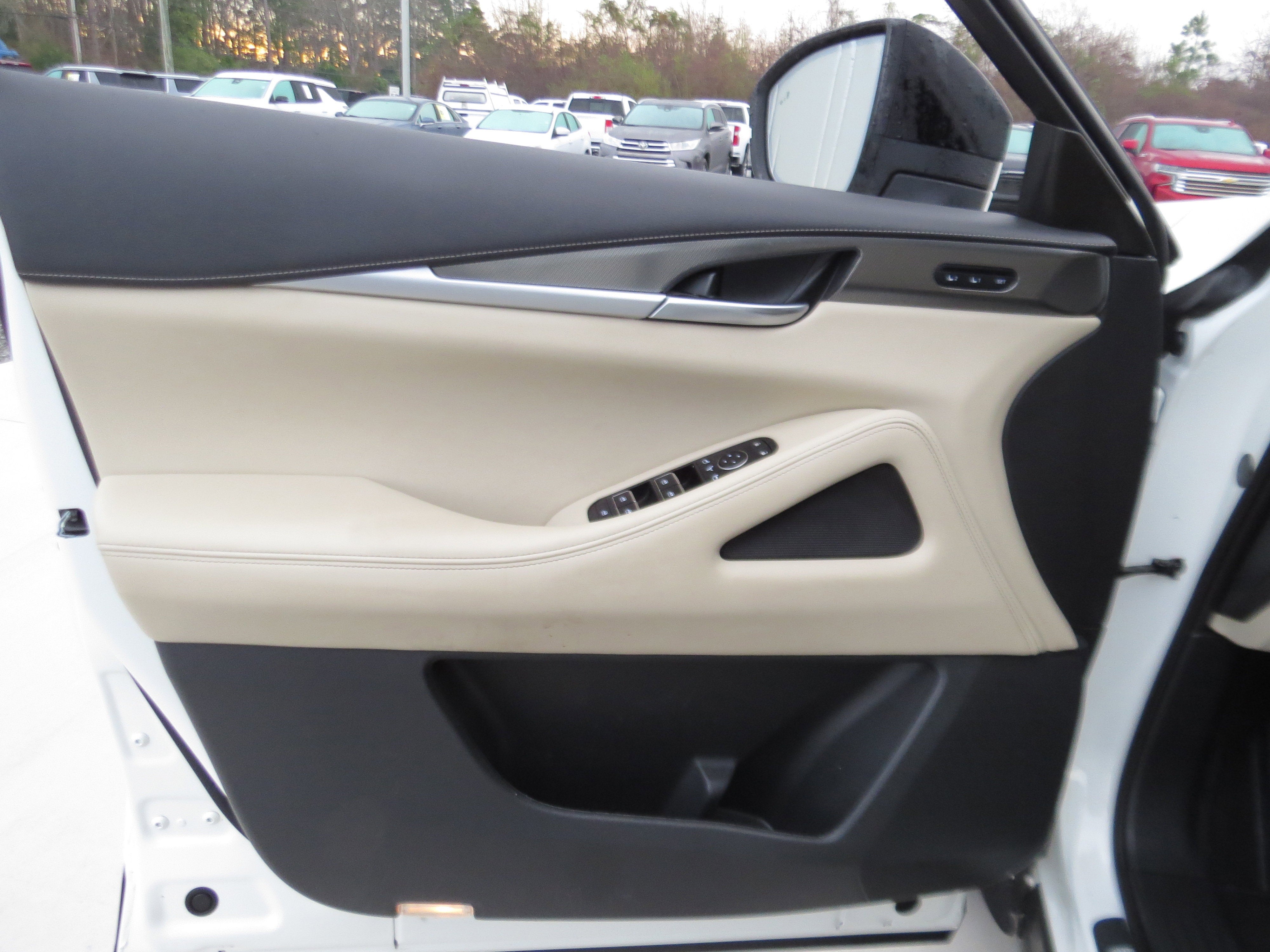 2023 INFINITI QX60 LUXE AWD