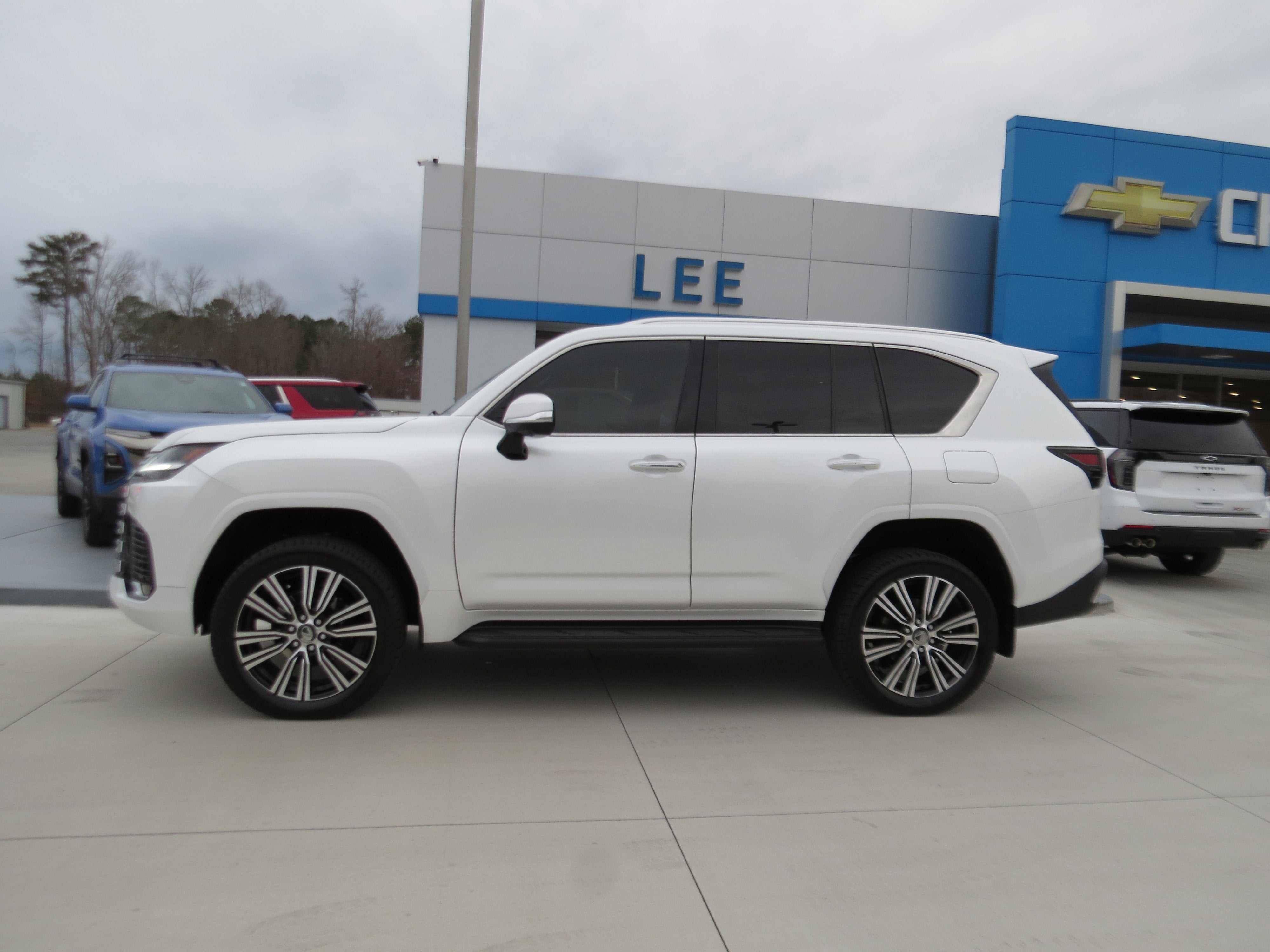 2024 Lexus LX 600 Luxury